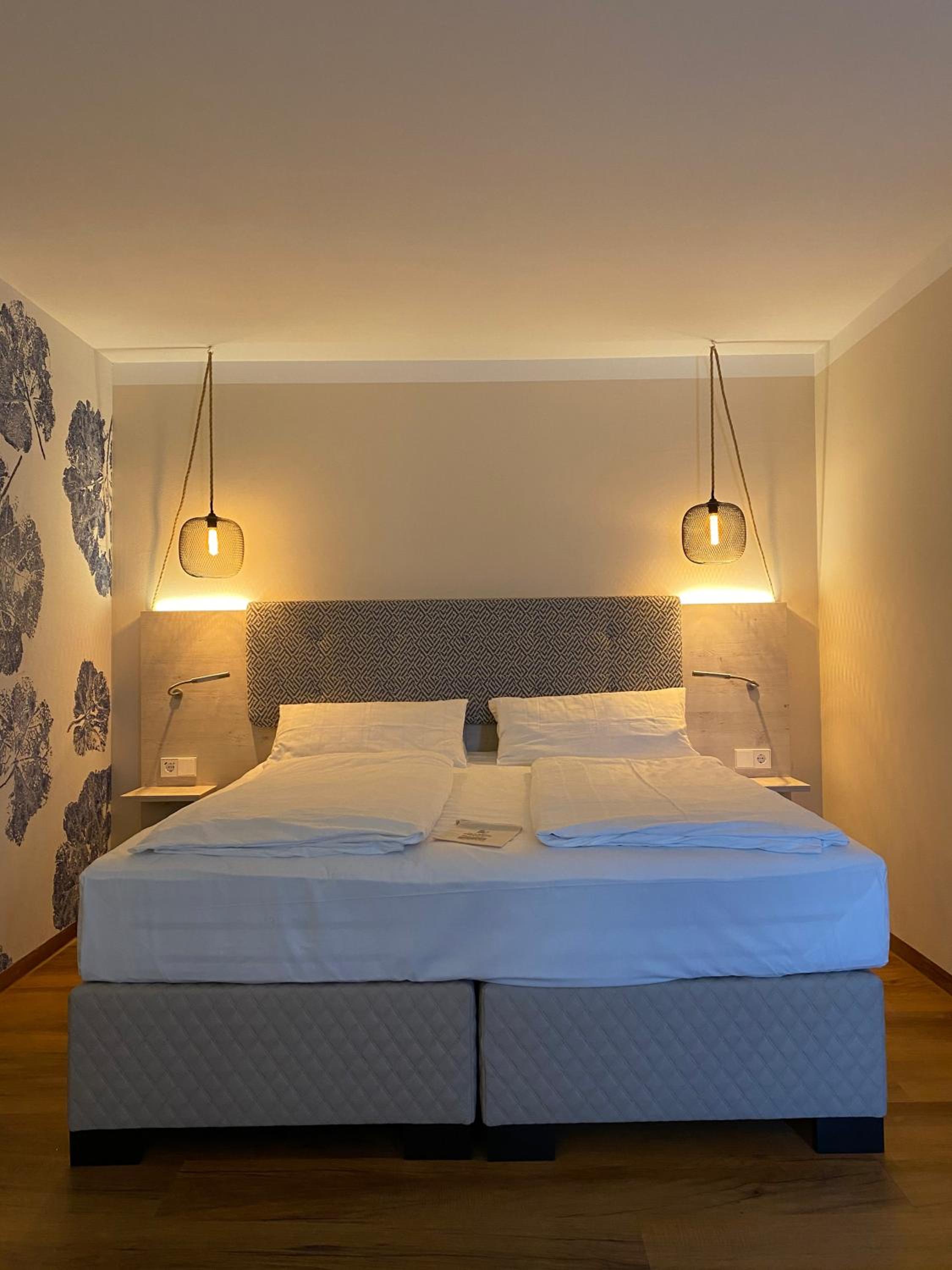 Double Room - Photo 9