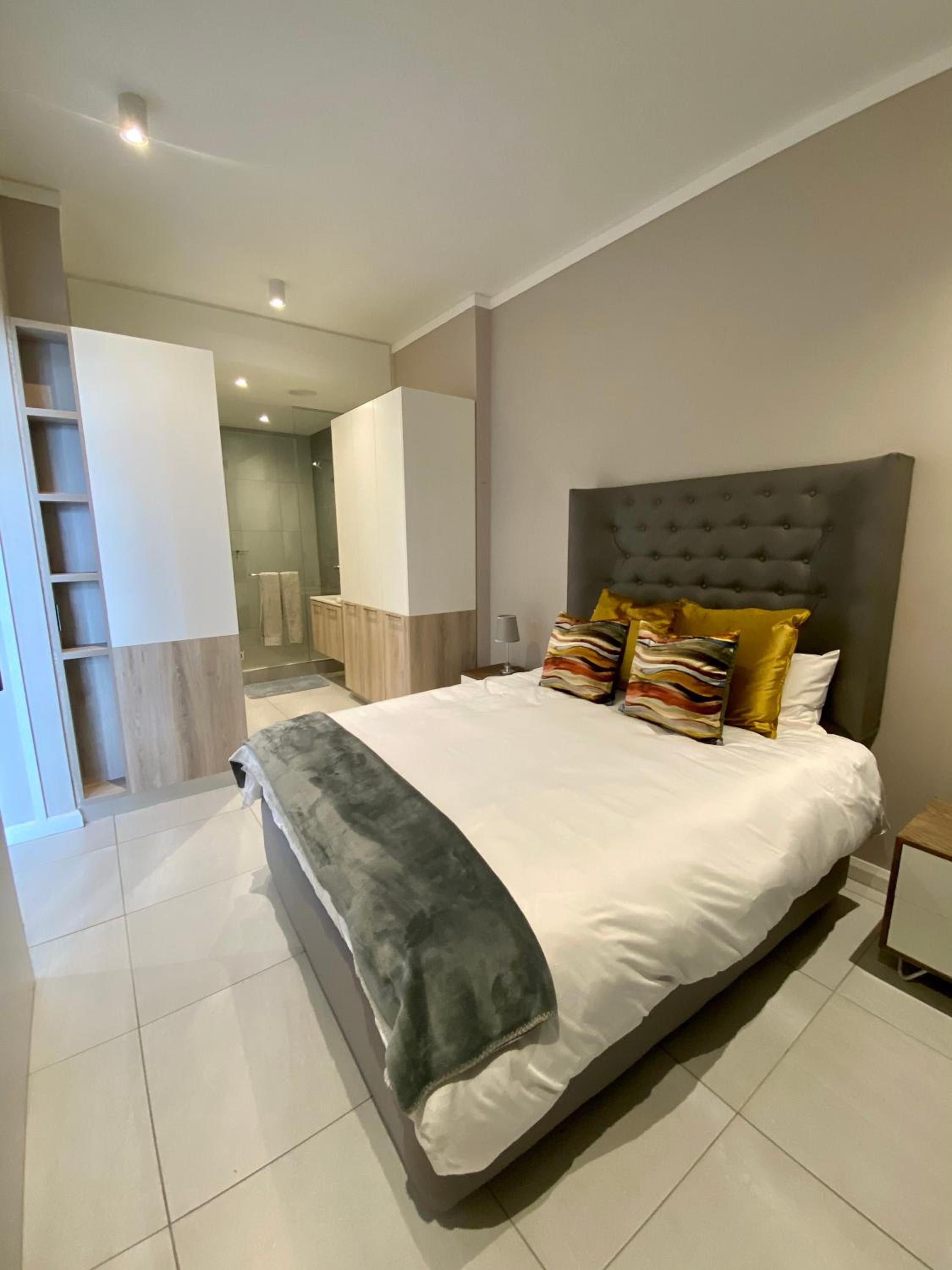 One-Bedroom Apartment - Photo 27