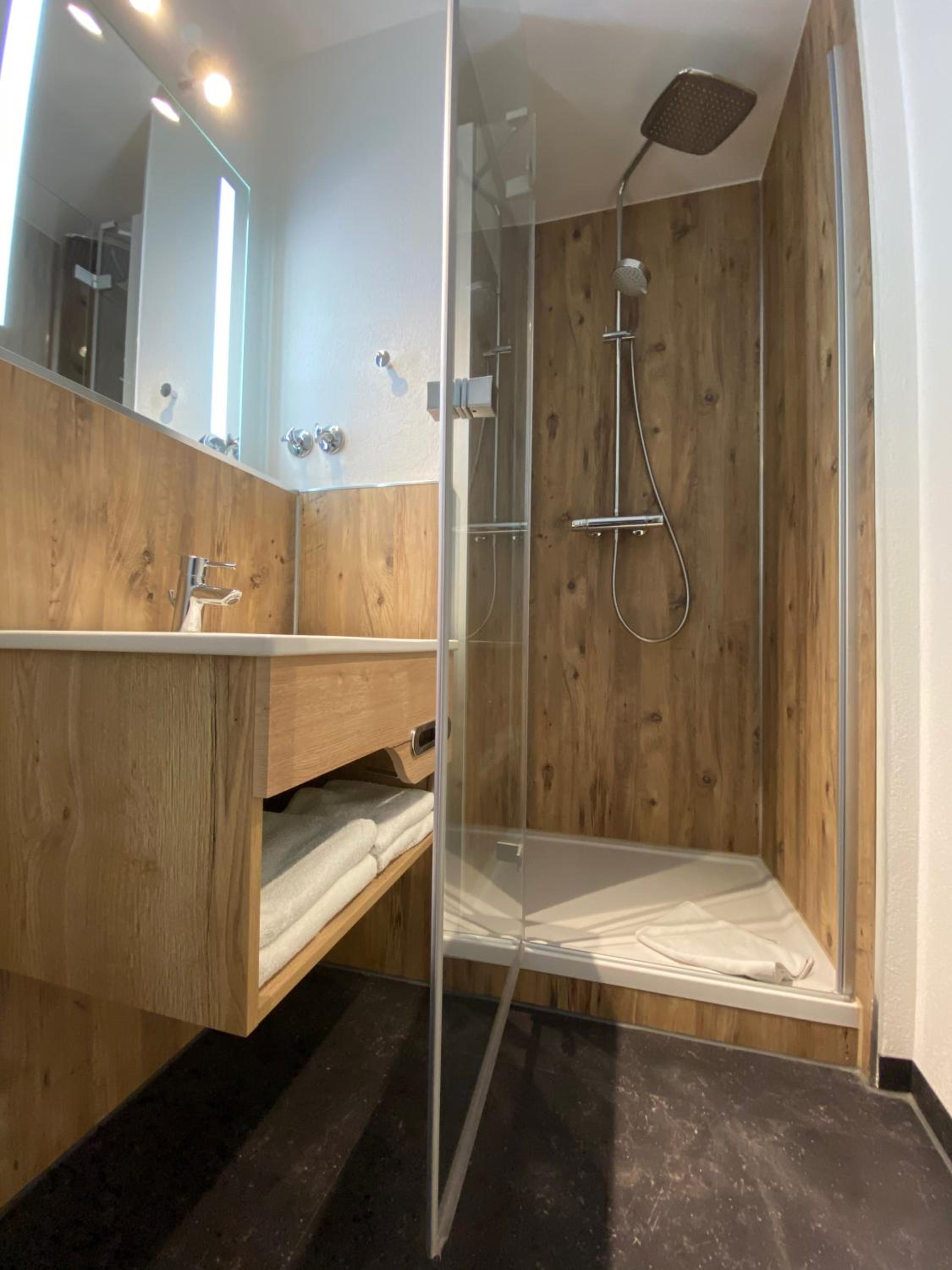 Double Room - Photo 10