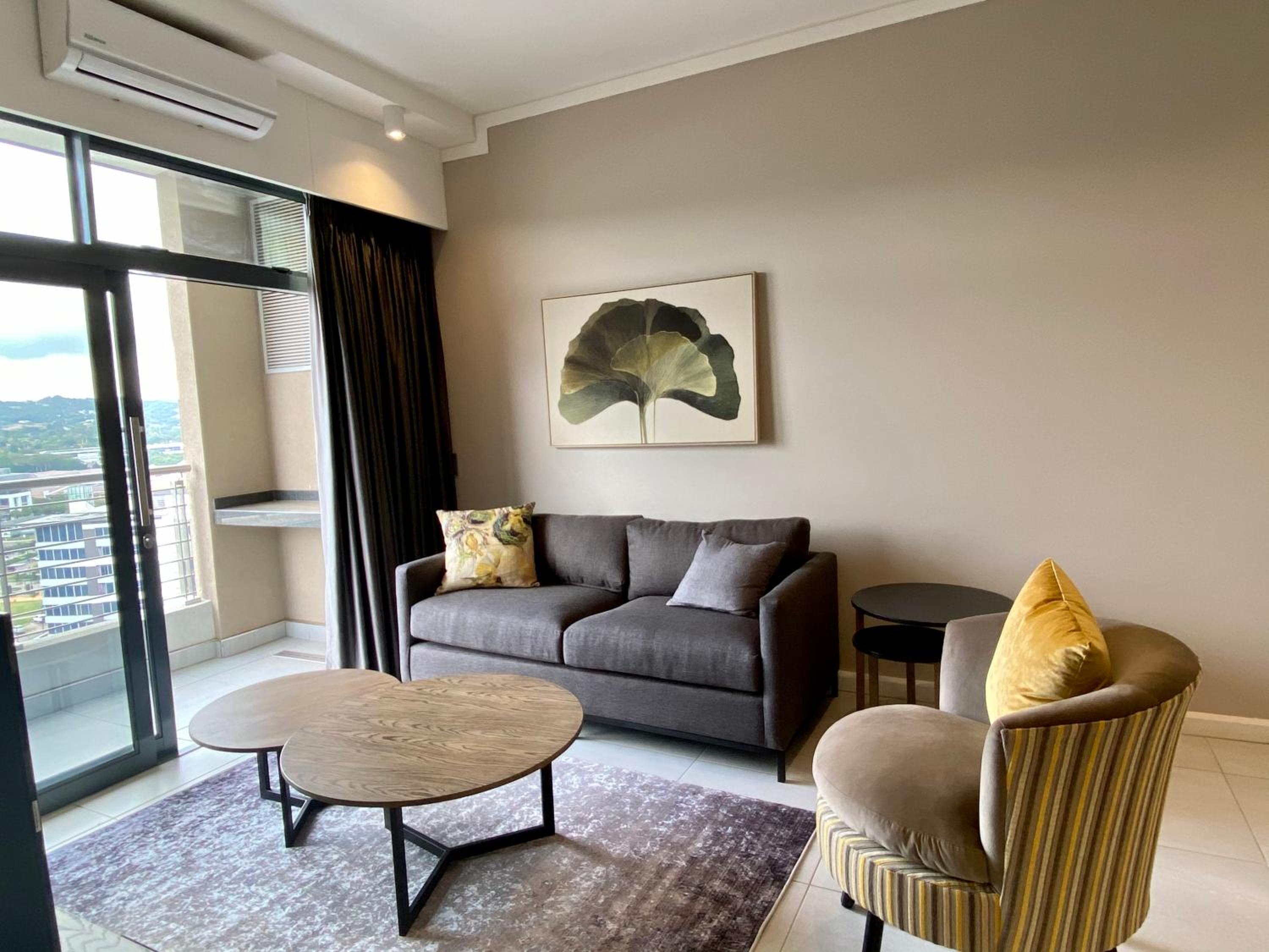 One-Bedroom Apartment - Photo 1