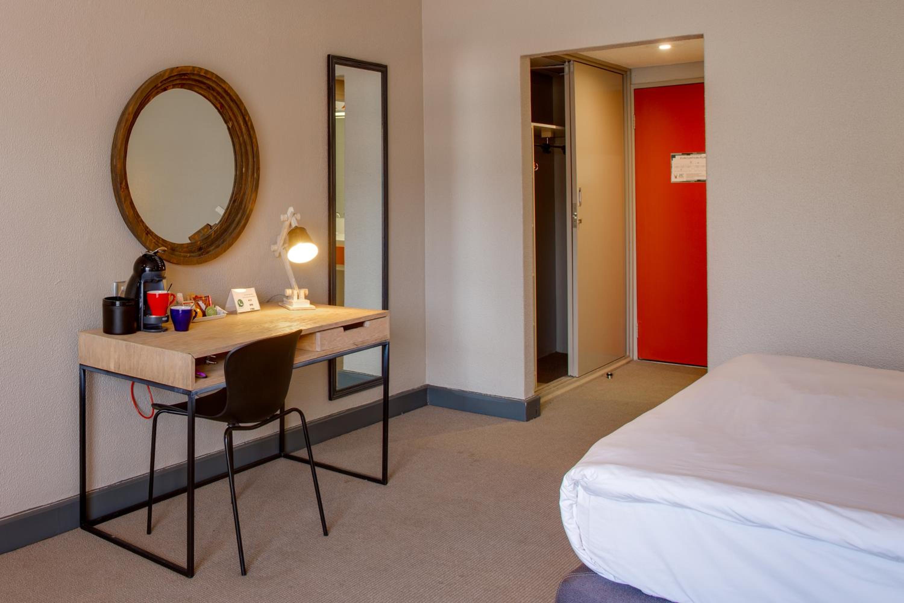 Double Room - Photo 9