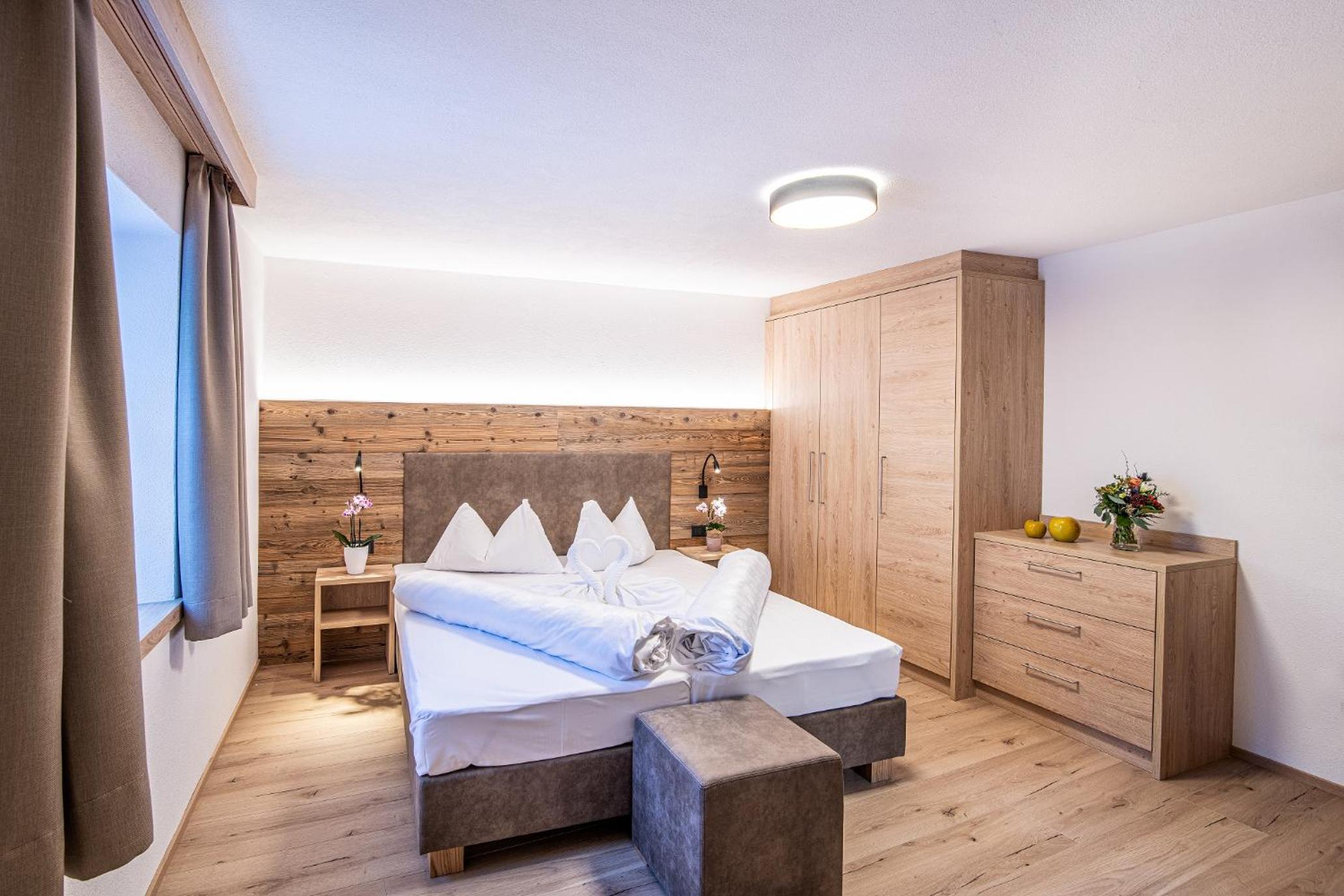 One-Bedroom Apartment (2 Adults)