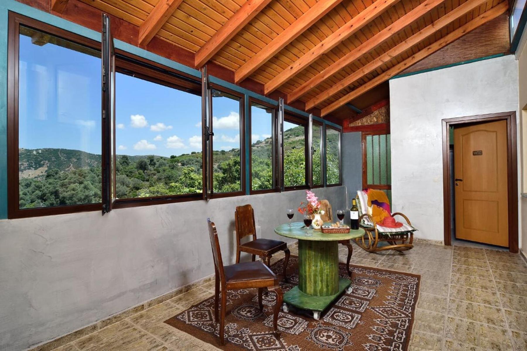 Four-Bedroom House photo 2