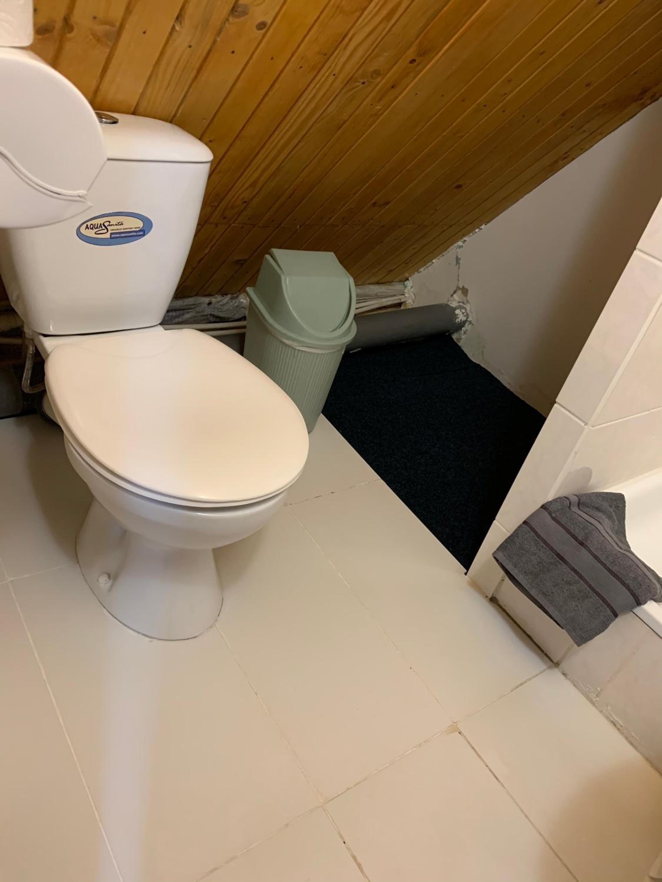 Basic Triple Room photo 2