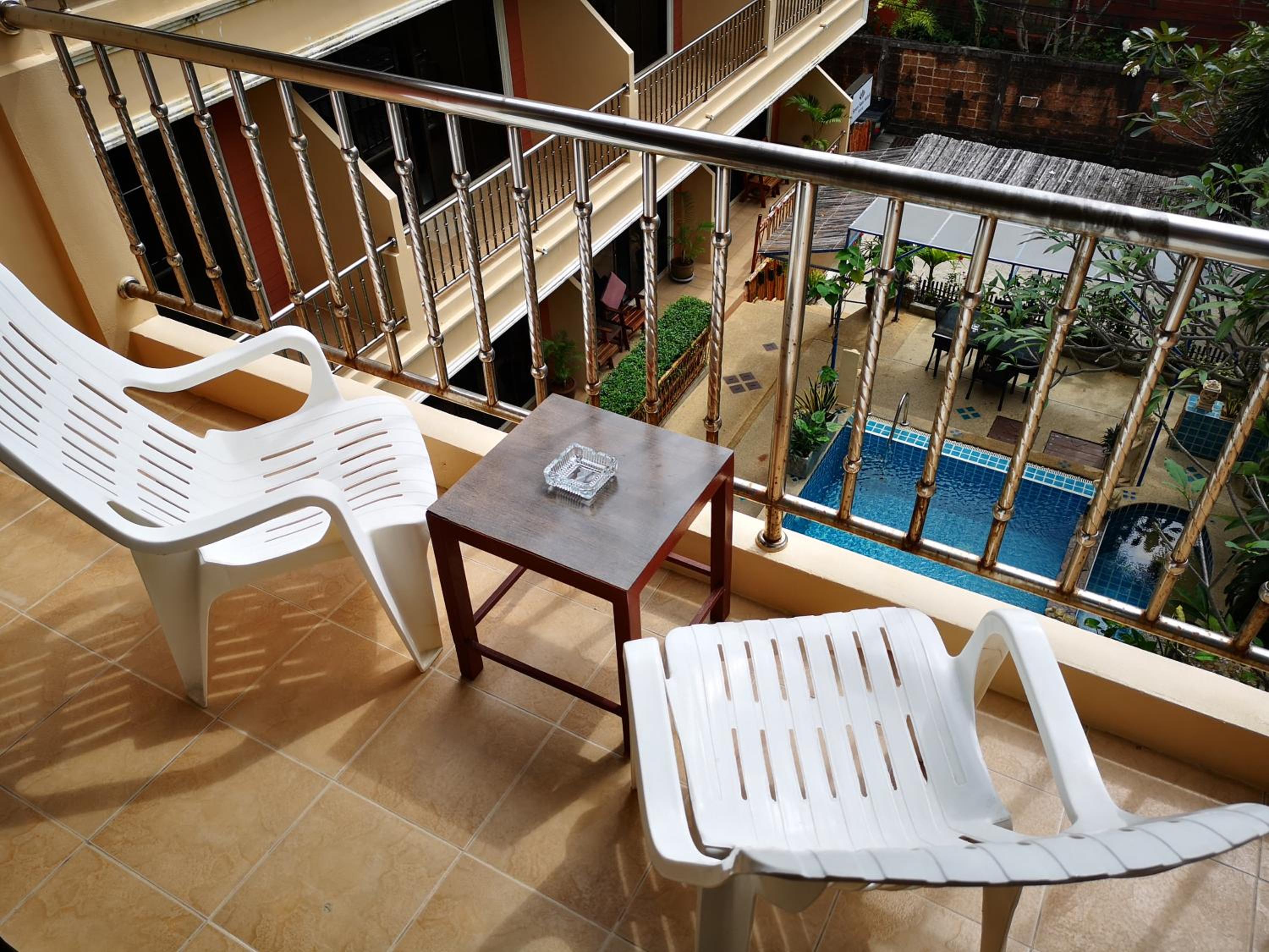 Standard Double Room with Balcony - Photo 8