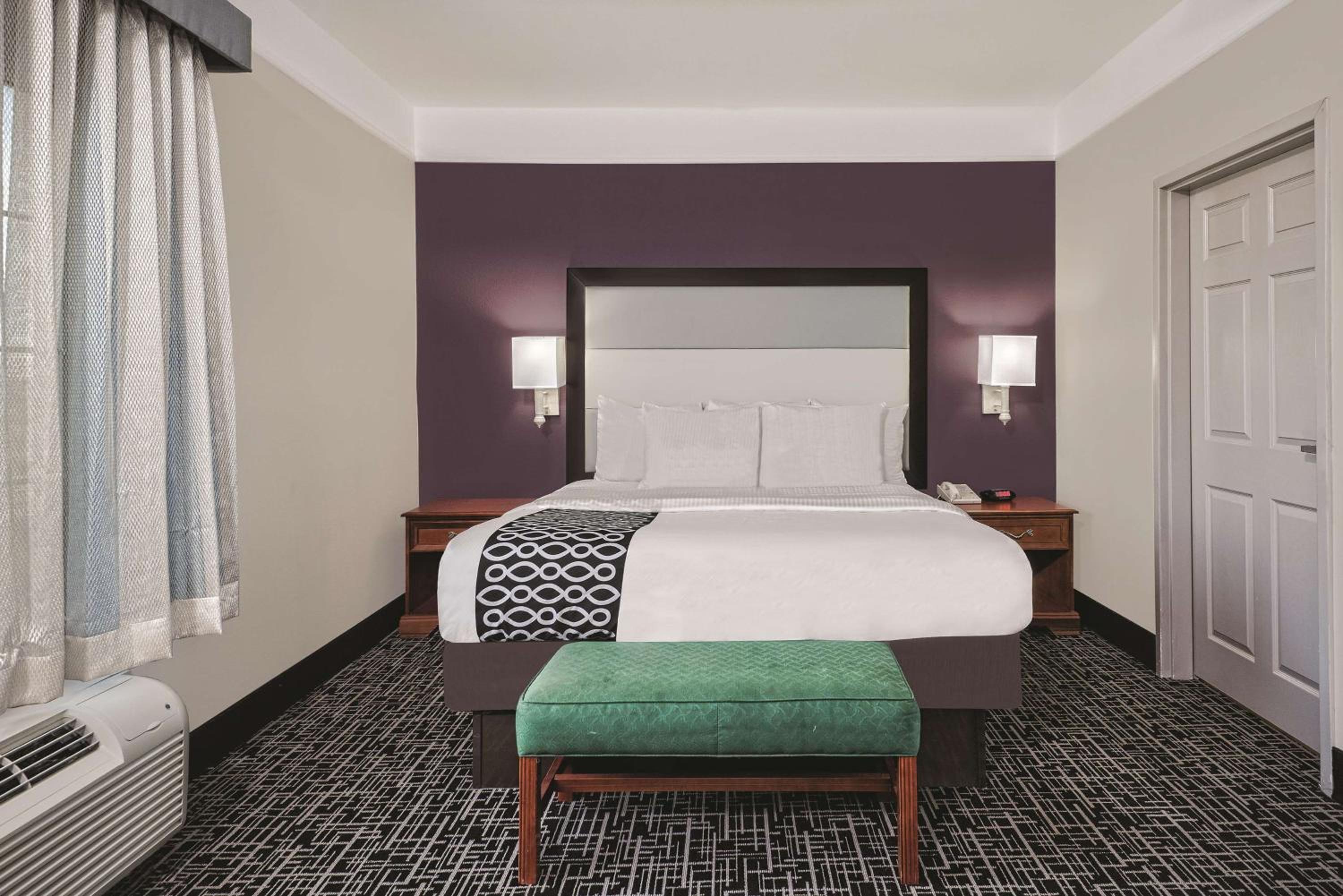 Two-Room King Suite - Non-Smoking photo 3