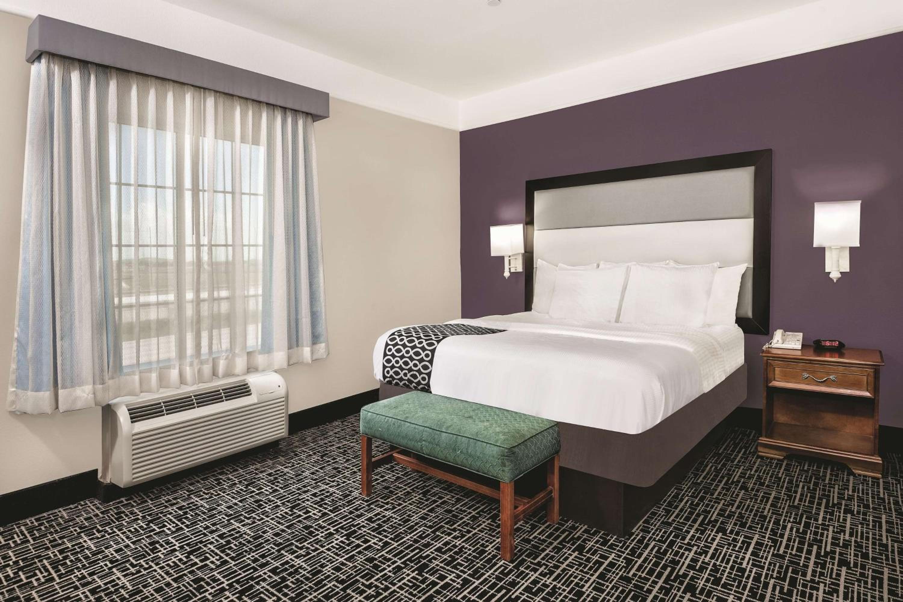 Two-Room King Suite - Non-Smoking photo 2