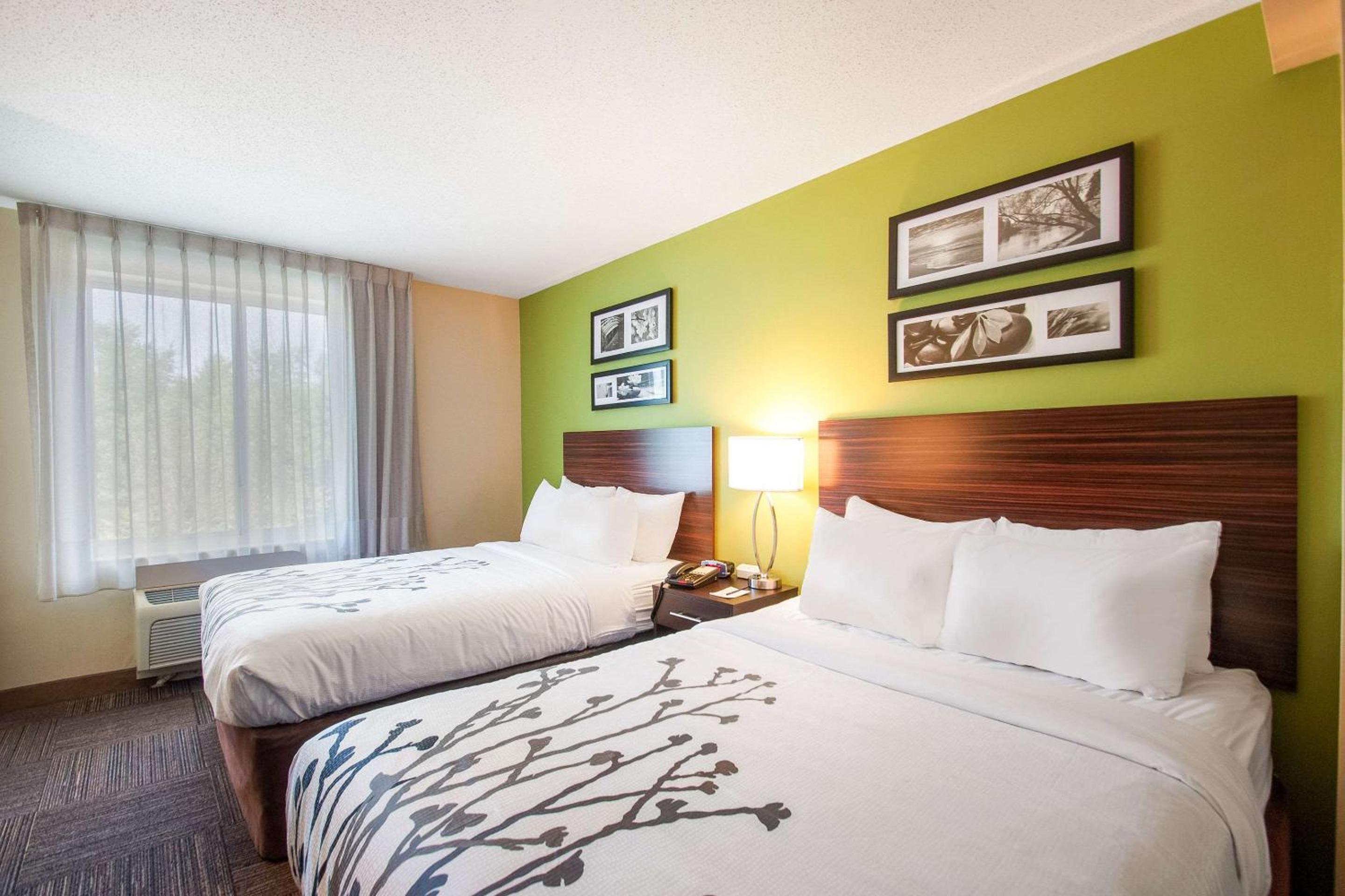 Double Room with Two Double Beds - Non-Smoking - Photo 1
