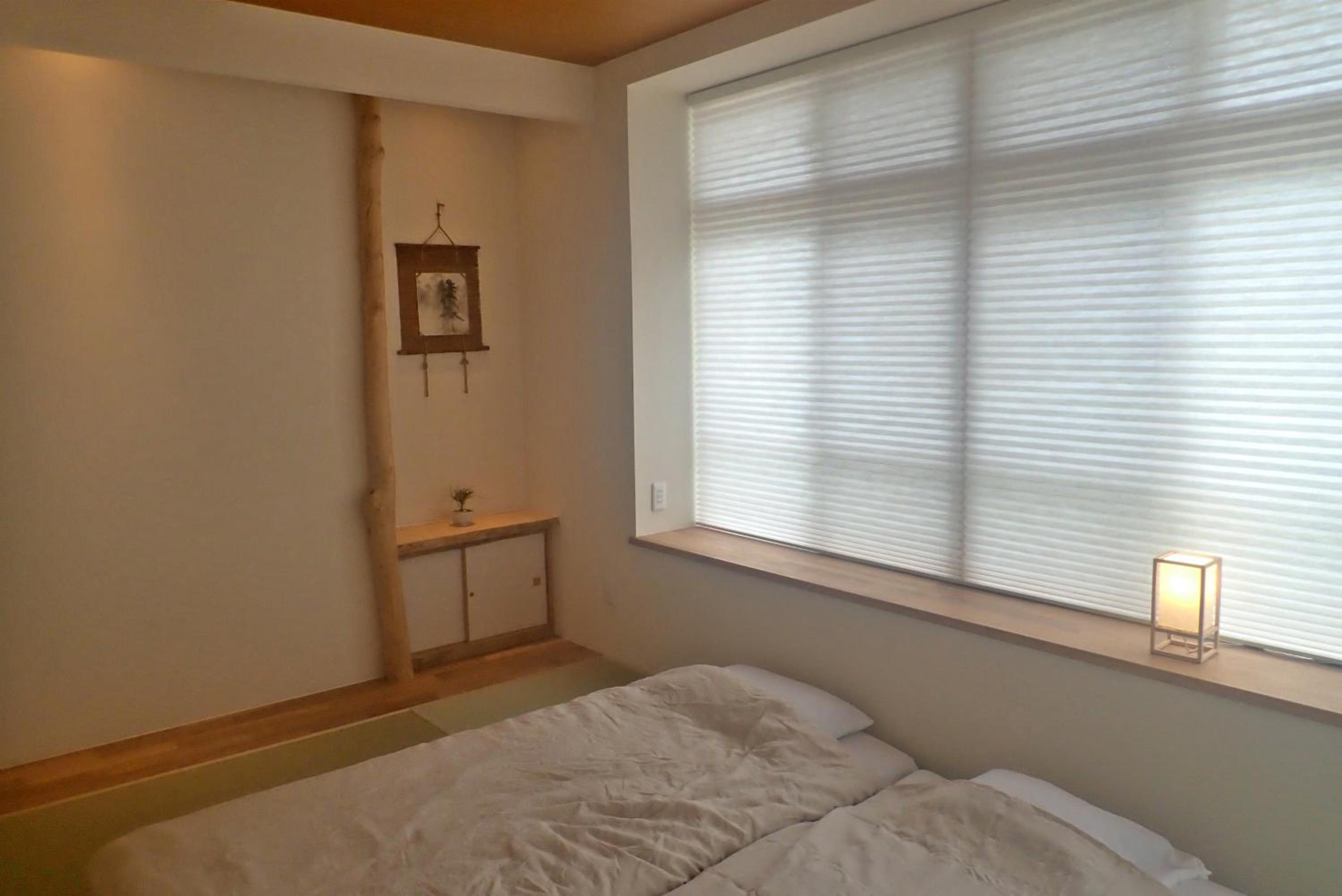 Twin Room with Shared Bathroom