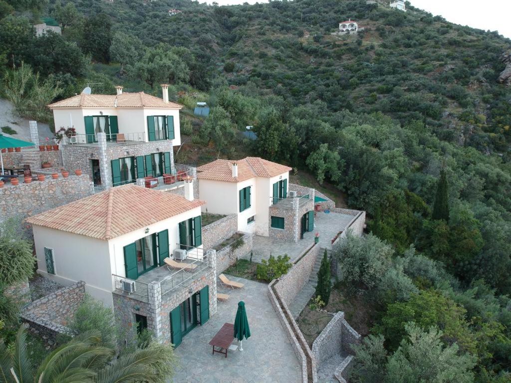 Villa - Beach Front photo 3