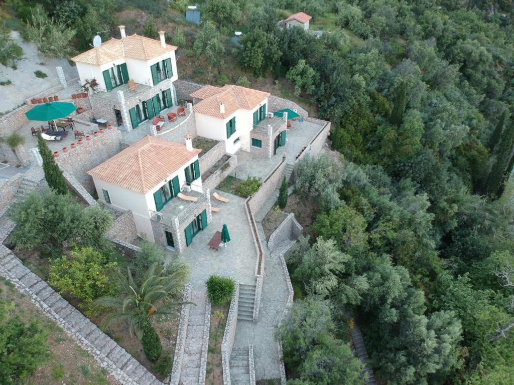 Villa - Beach Front photo 2