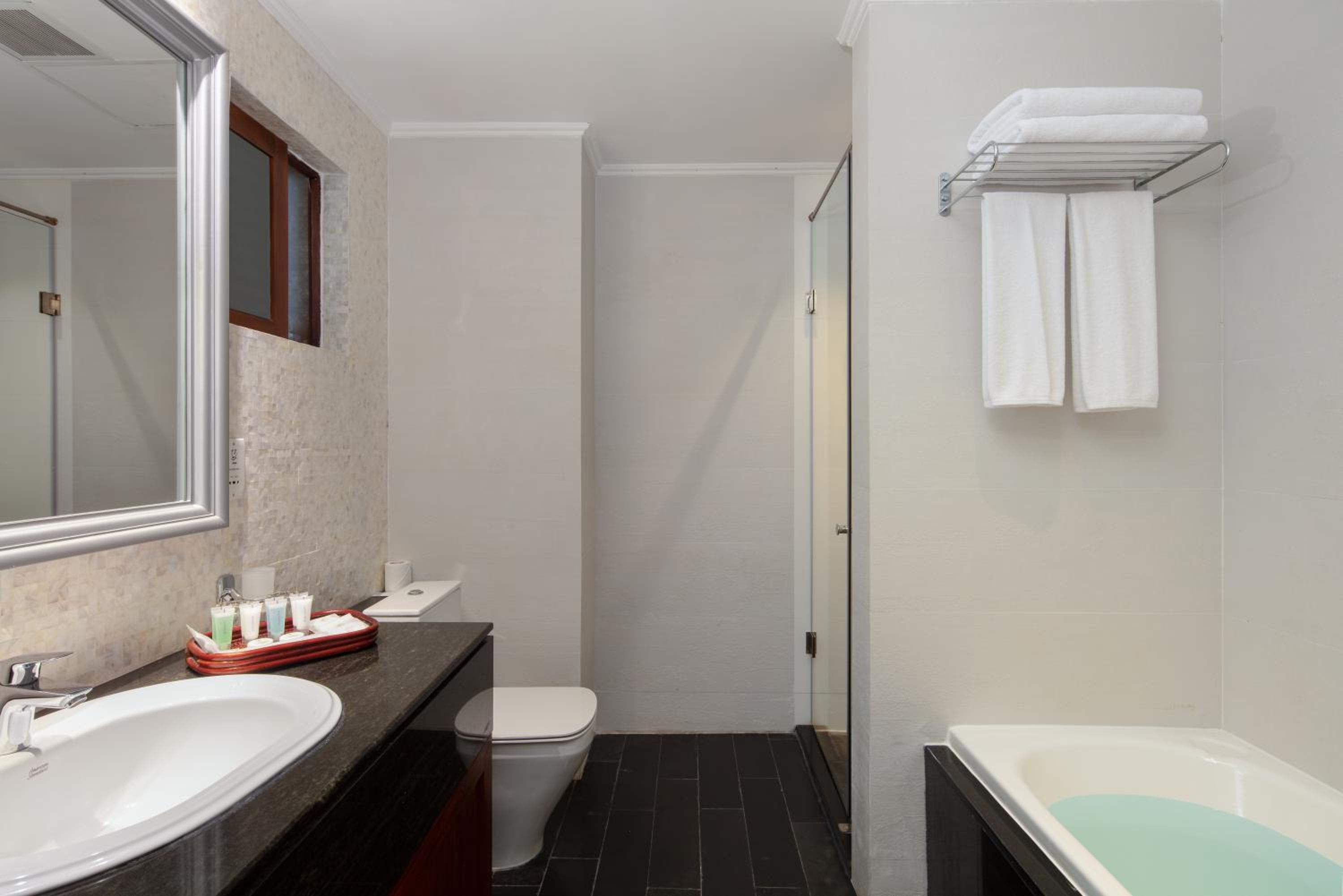   Deluxe Room with 10% off on Excursions,20% off on Spa, 10% off on Laundry, 10% off on Airport transport, Early check-in from 1.00pm & Late Check-out till 1.00pm (subject to availability) valid for check-ins till 31st July 2026 photo 3