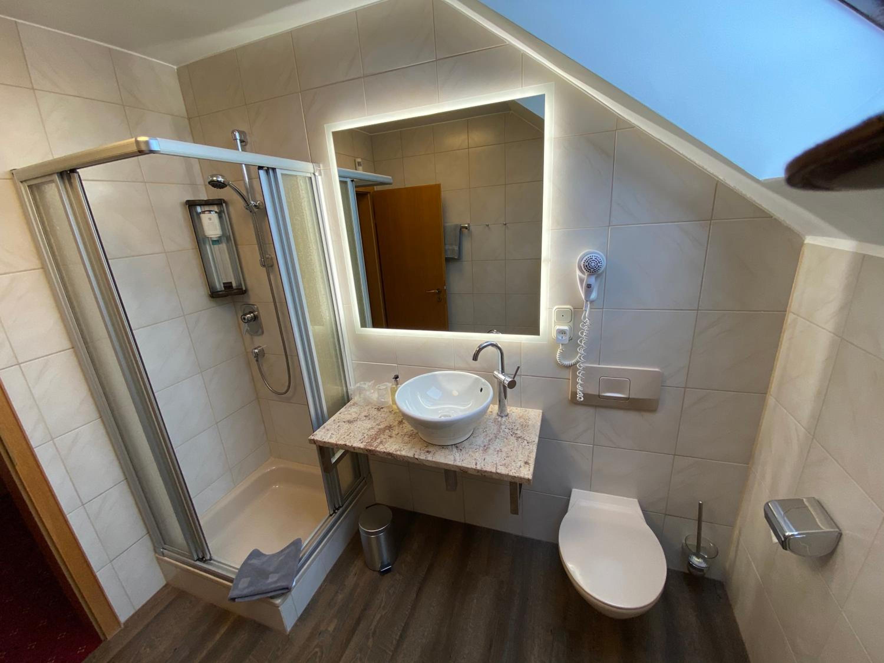 Double Room with Private Bathroom photo 3