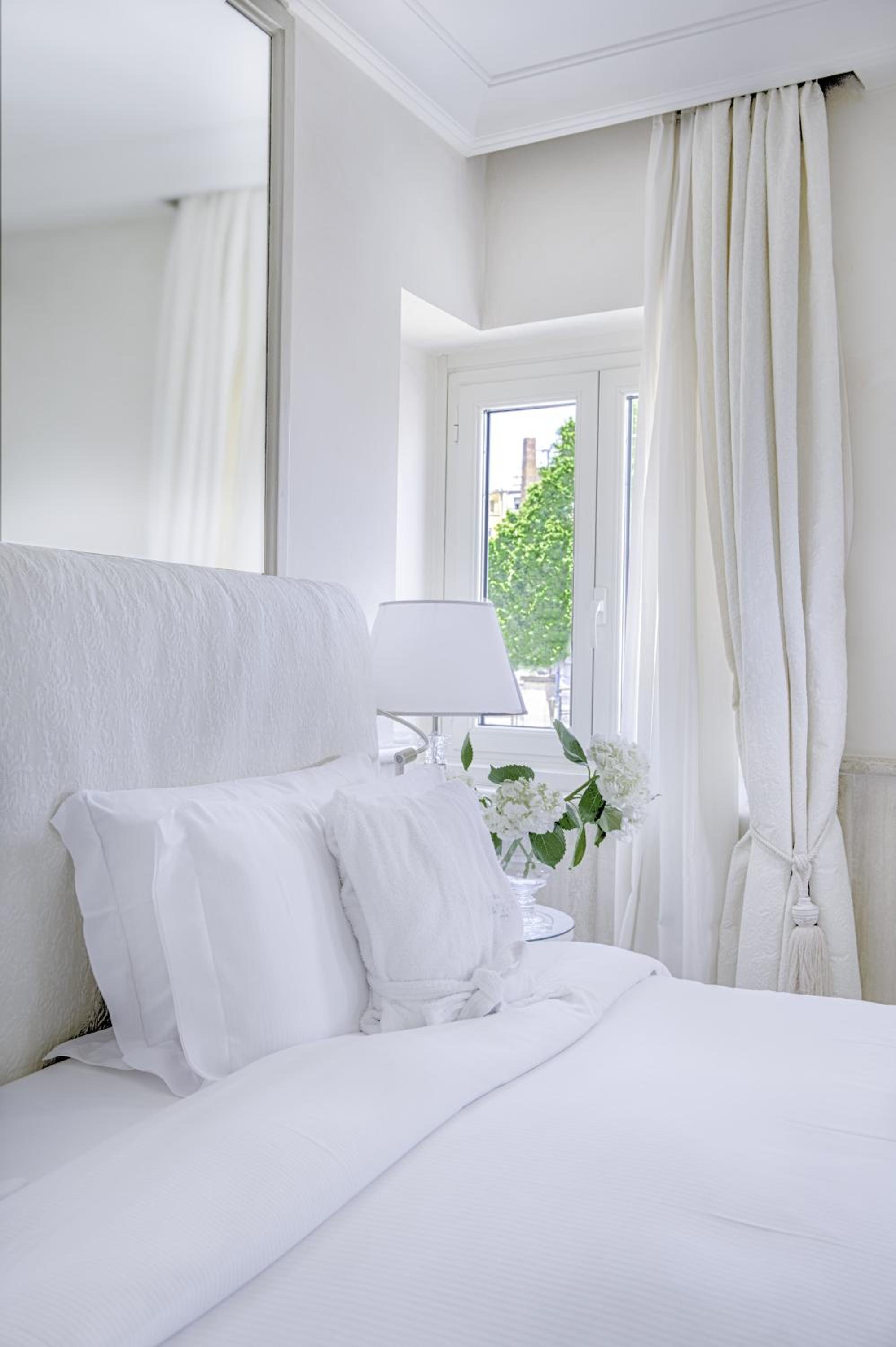Deluxe Double Room - Photo 7