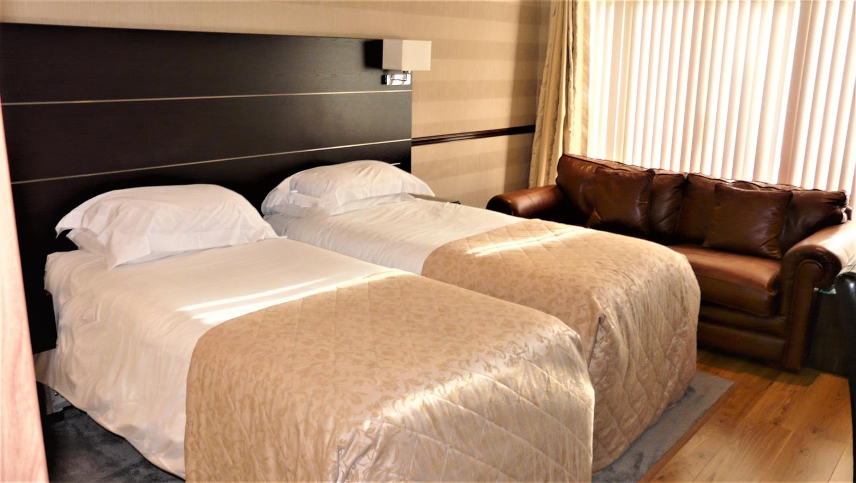 Luxury Twin Room - Photo 1