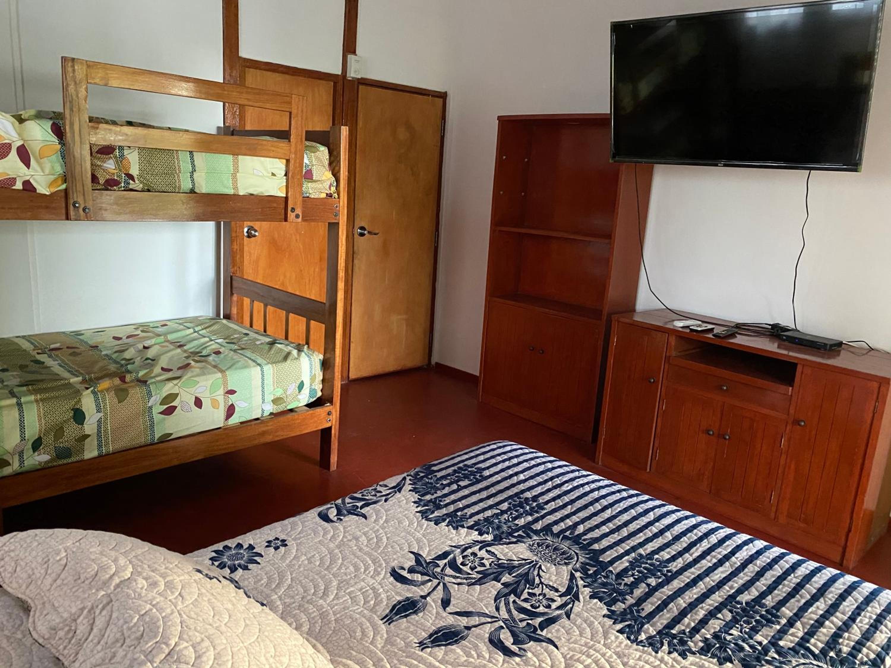 Quadruple Room with Garden View photo 2