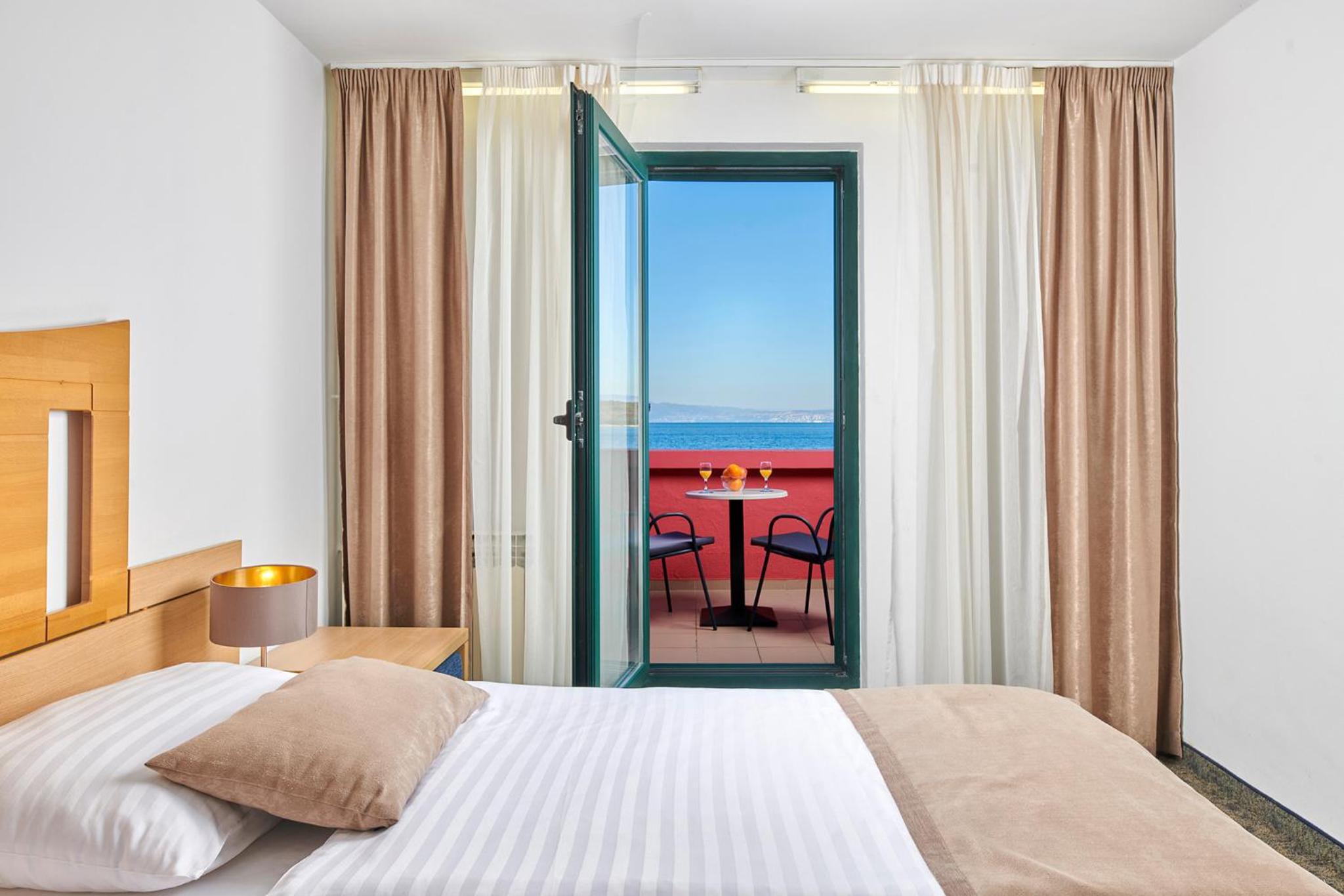 Superior double room with sea view balcony - Photo 1
