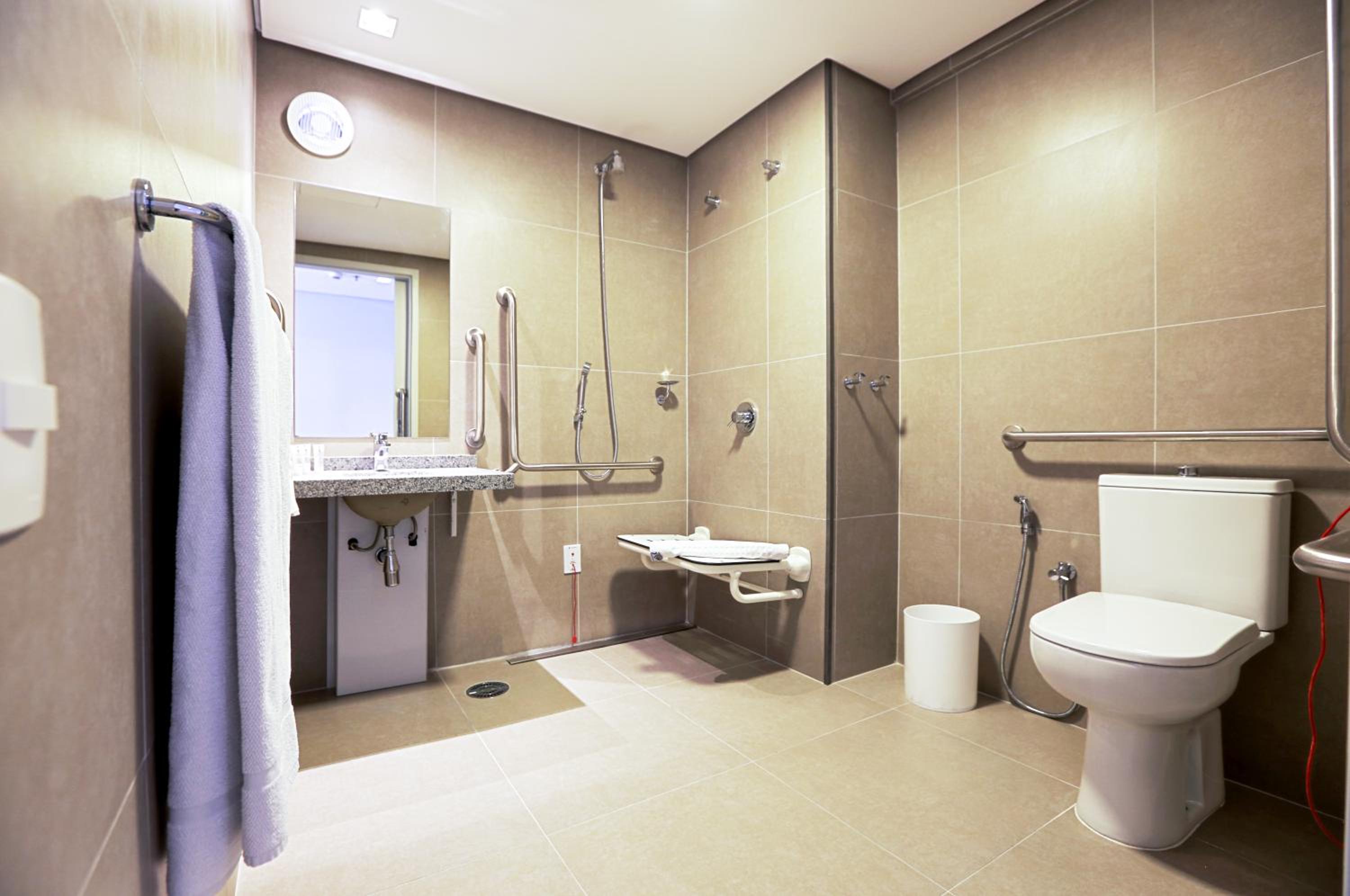 Double Room - Disability Access - Photo 2