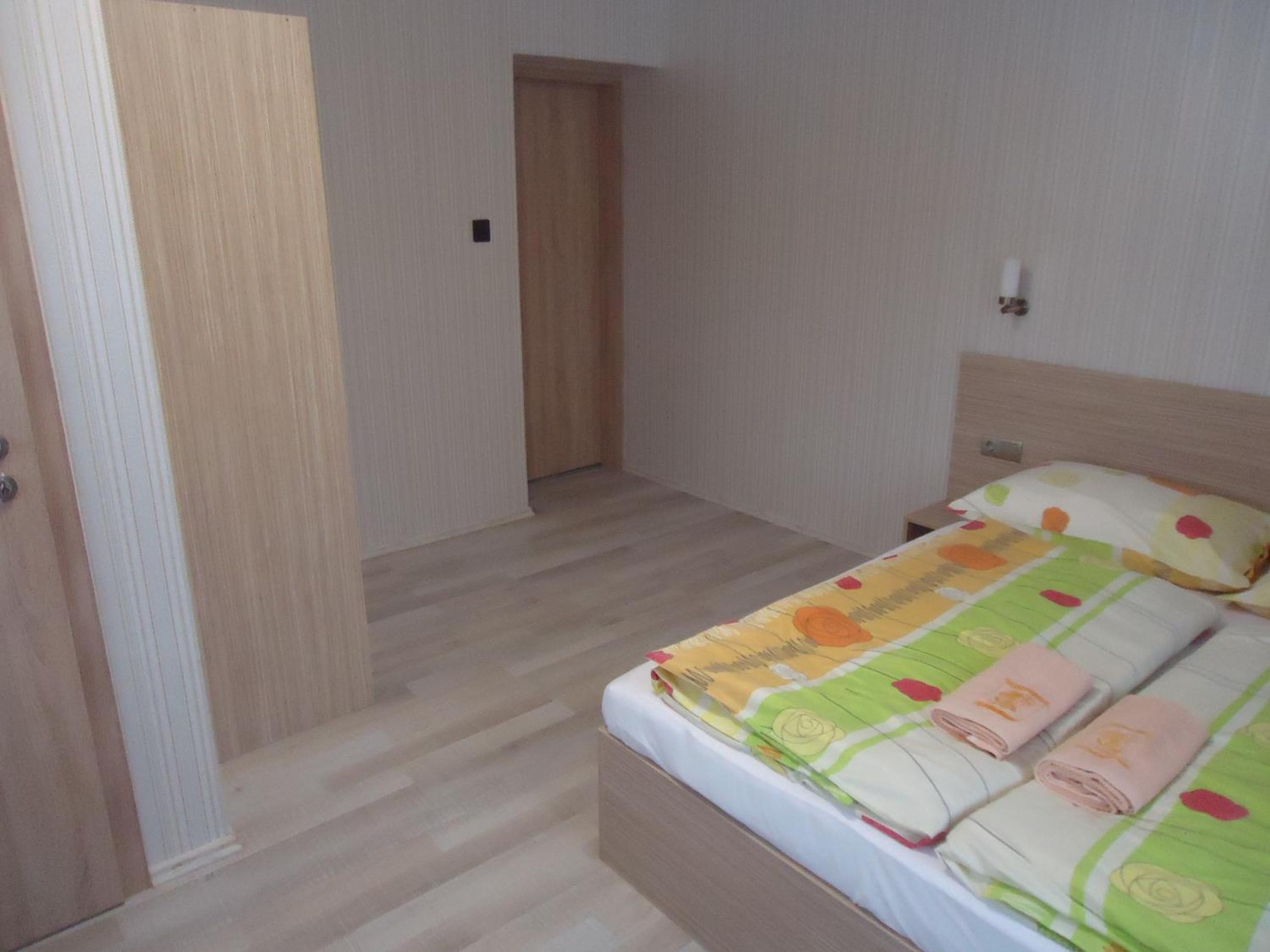 Deluxe Double Room - Photo 8