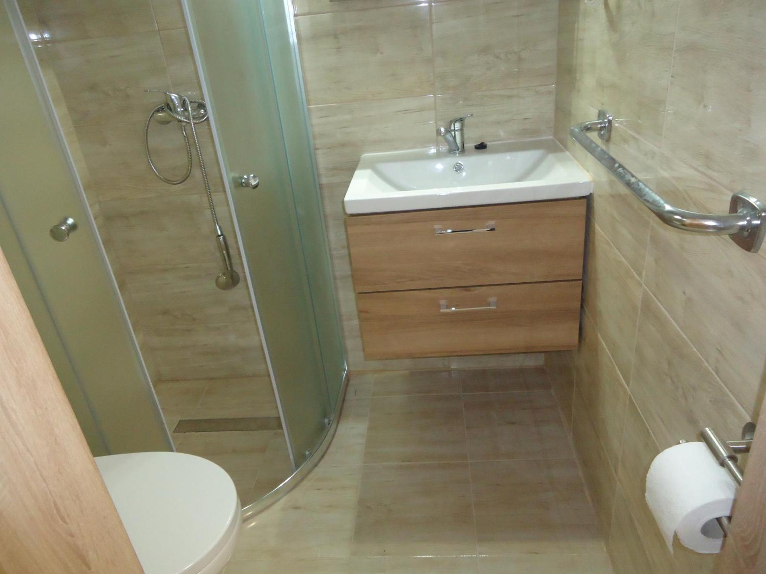 Deluxe Double Room - Photo 10