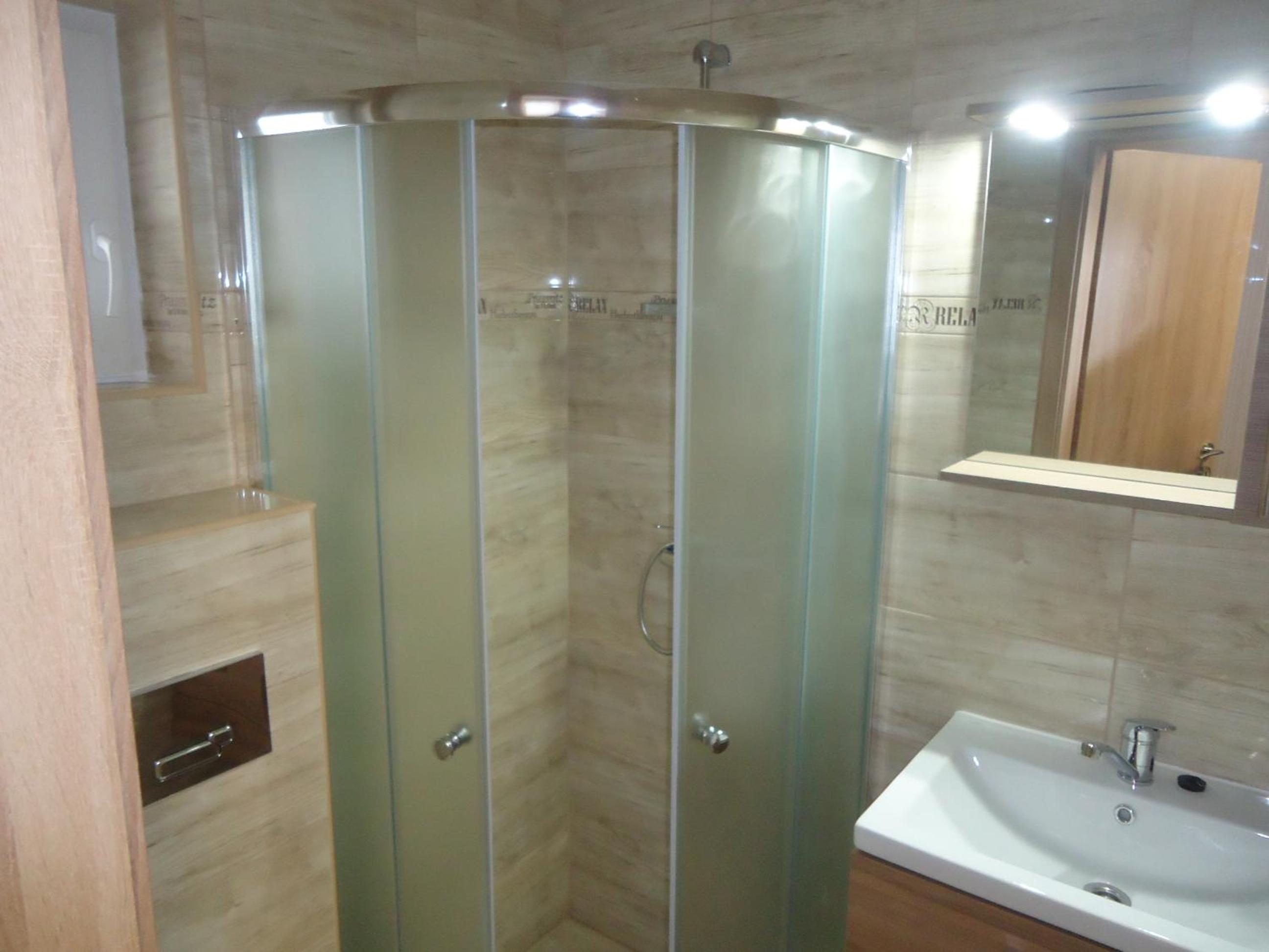 Deluxe Double Room - Photo 13