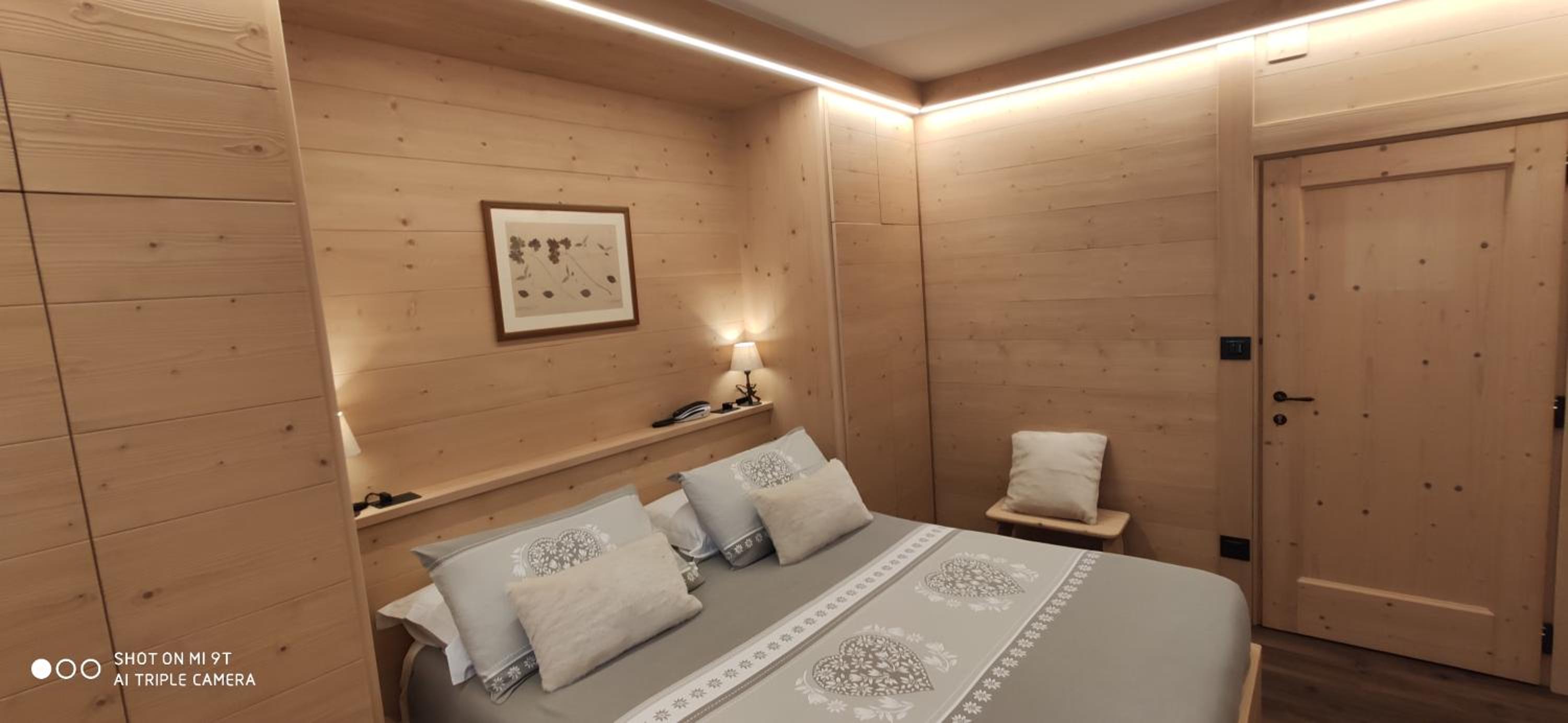 Double Room (1 Adult)