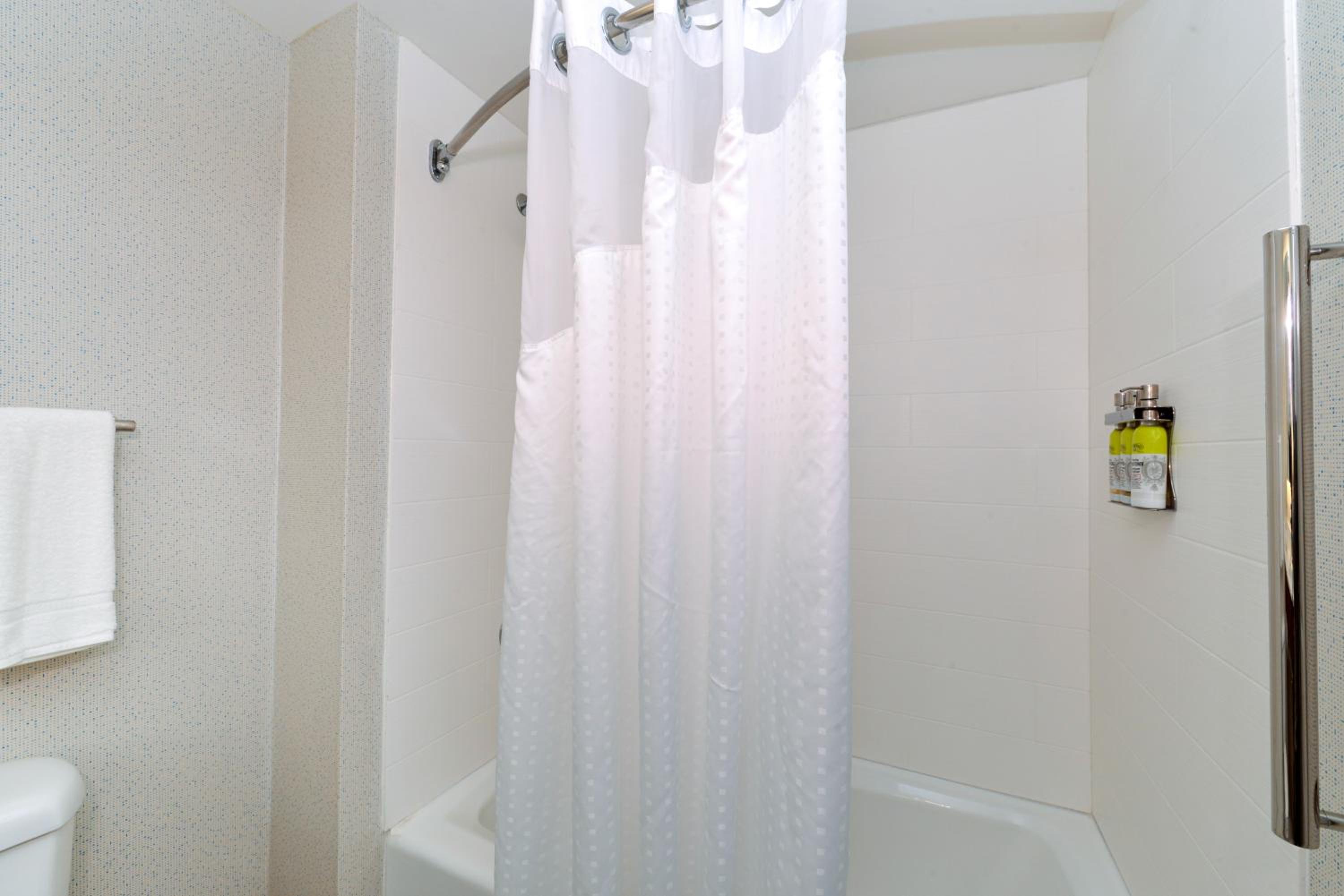 Standard King Room - Photo 2