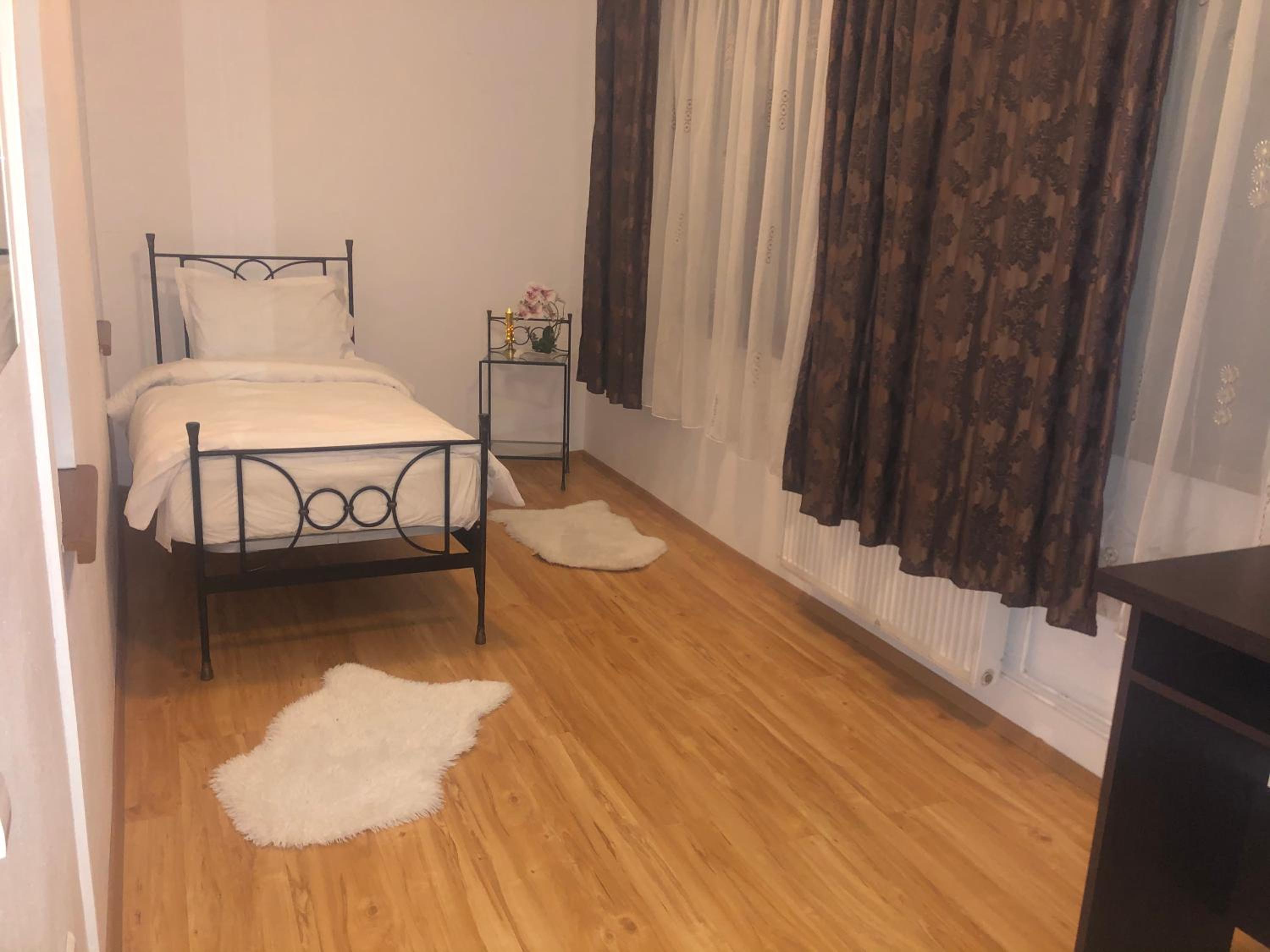 Budget Single Room