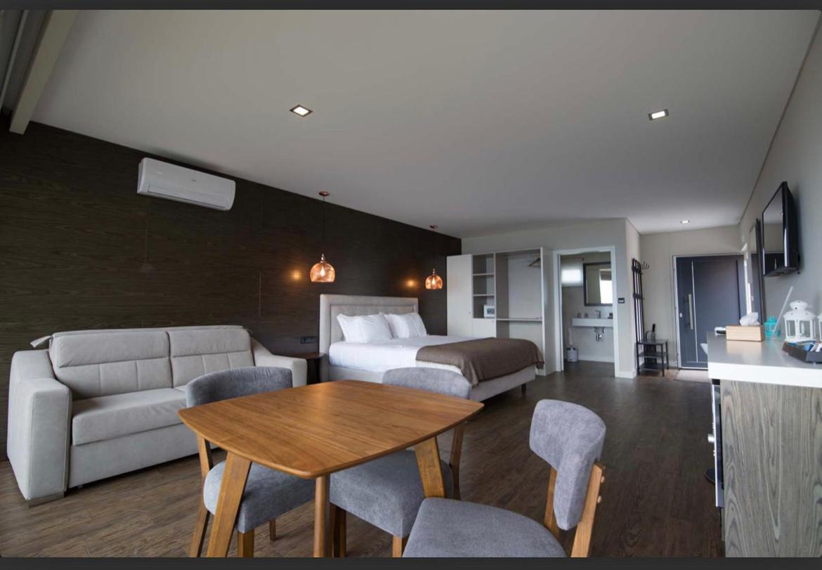 Superior Bungalow - Photo 10