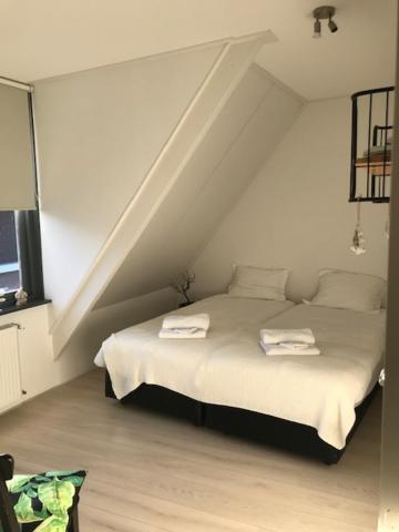 Three-Bedroom Apartment photo 1