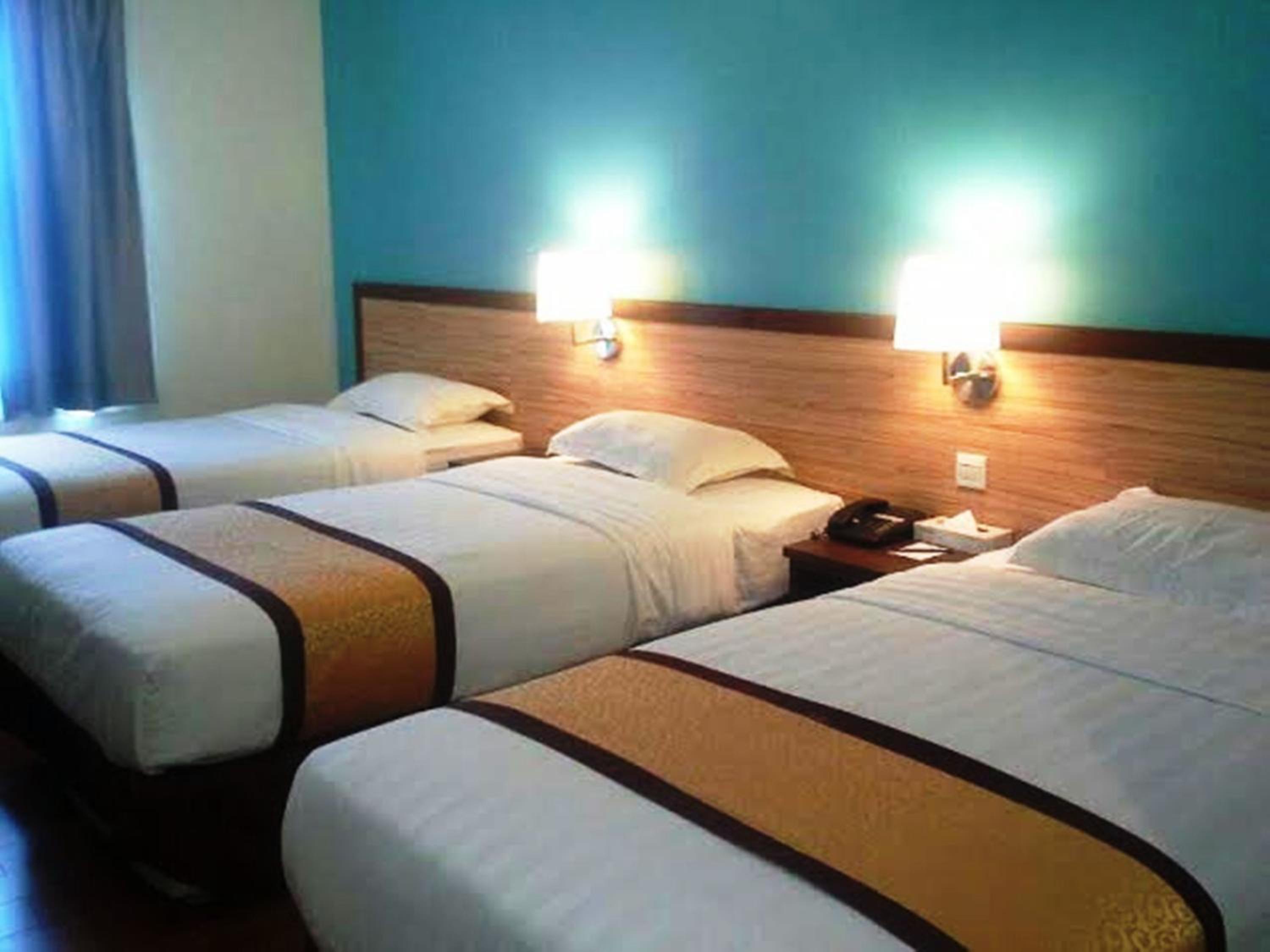 Deluxe Triple Room photo 1