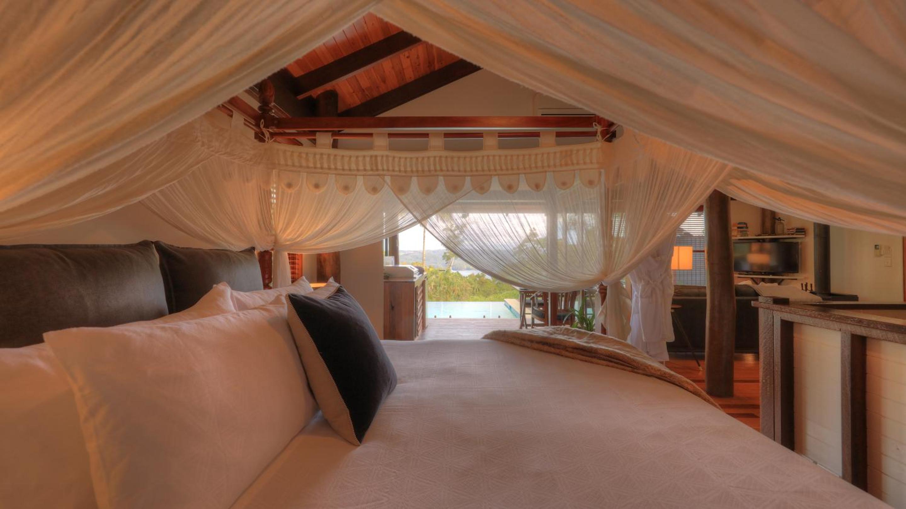 Lalique Cottage - Heated Plunge Pool