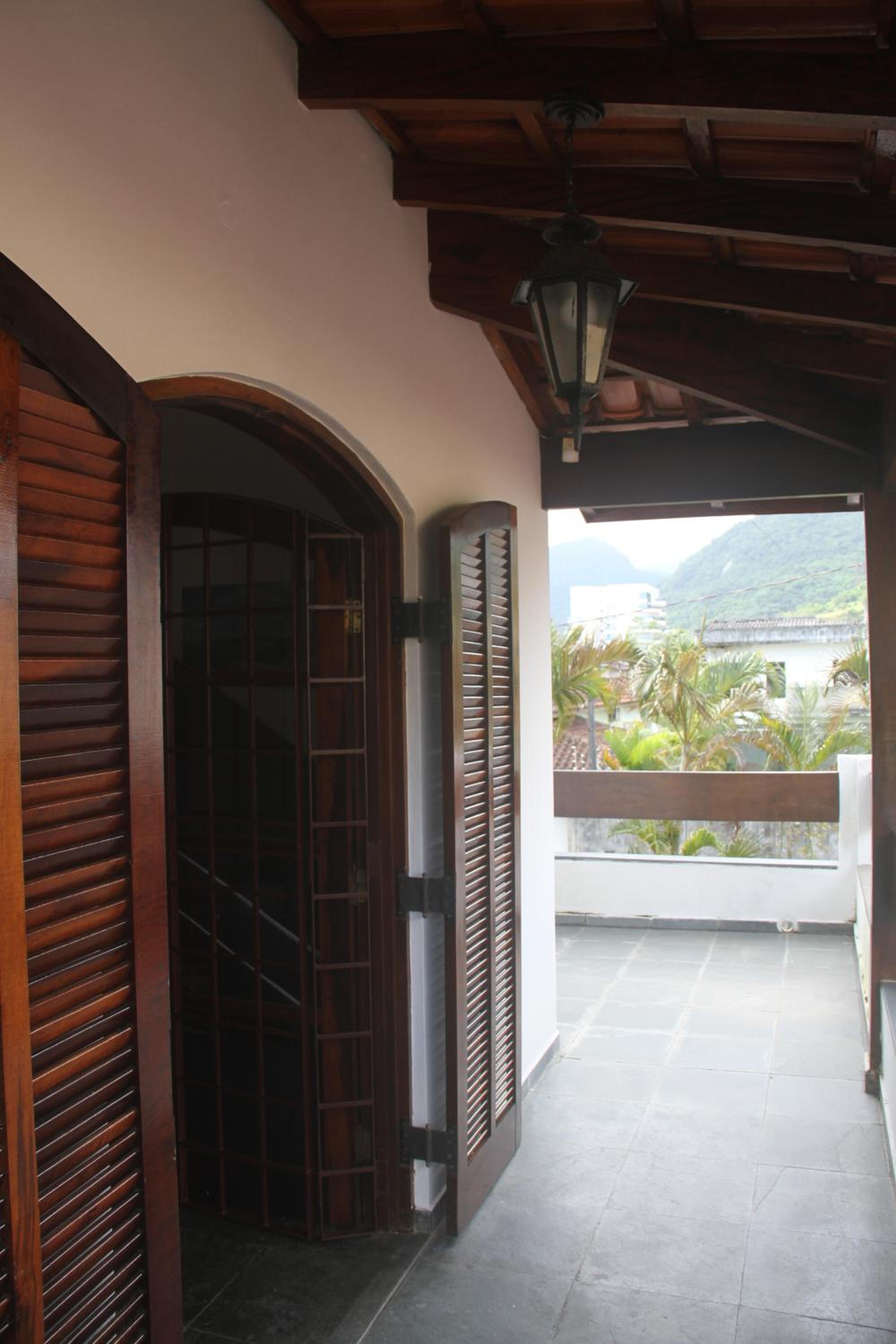Family Room with Balcony - Photo 9