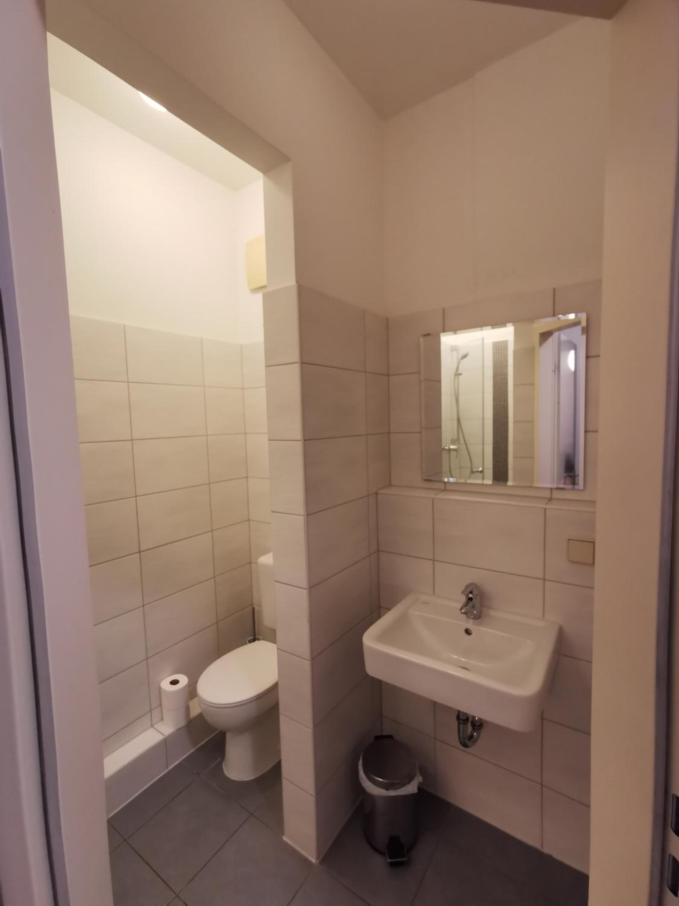 Apartment photo 2