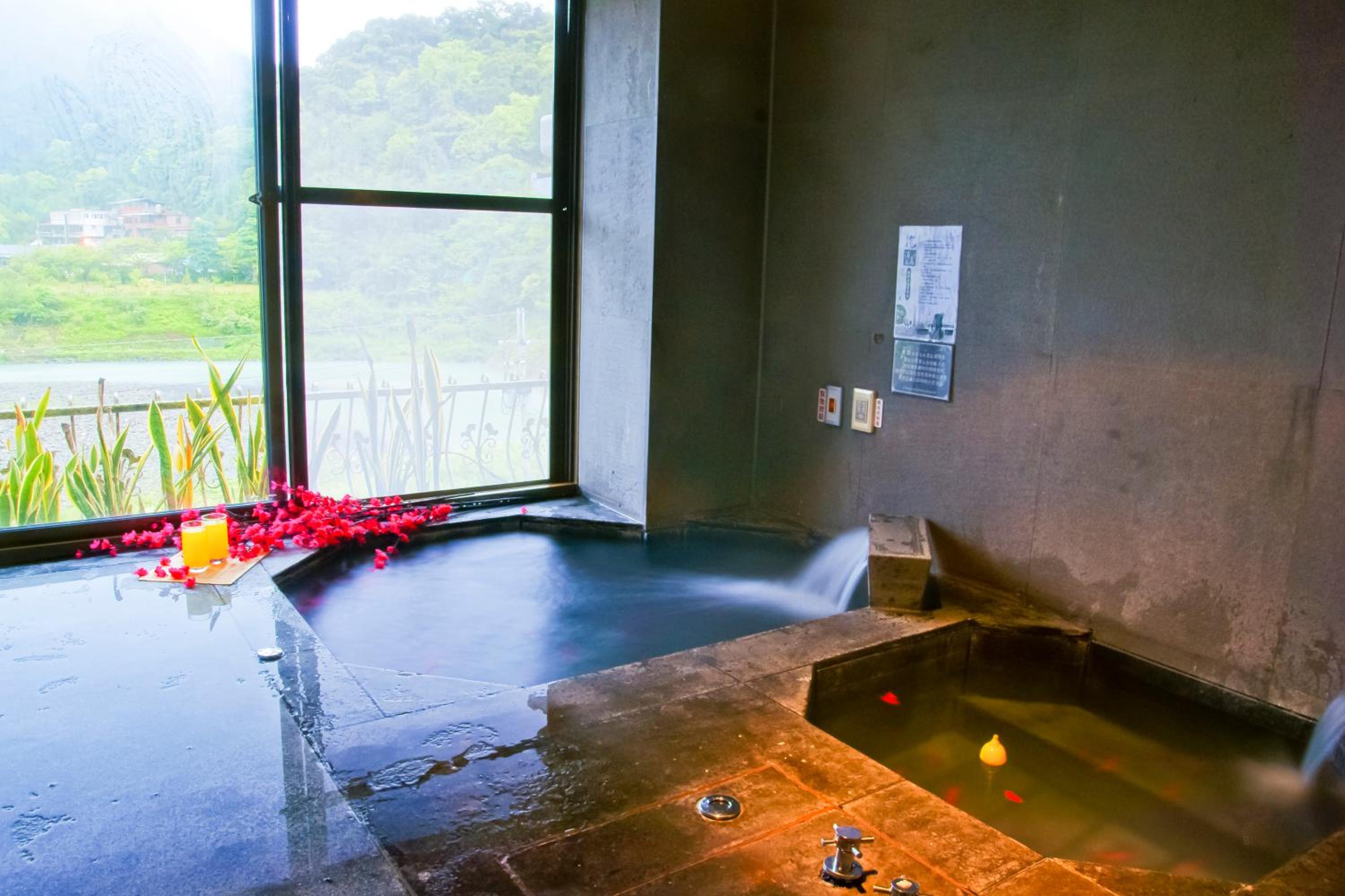 Hotspring Hourly Room (2 hours)