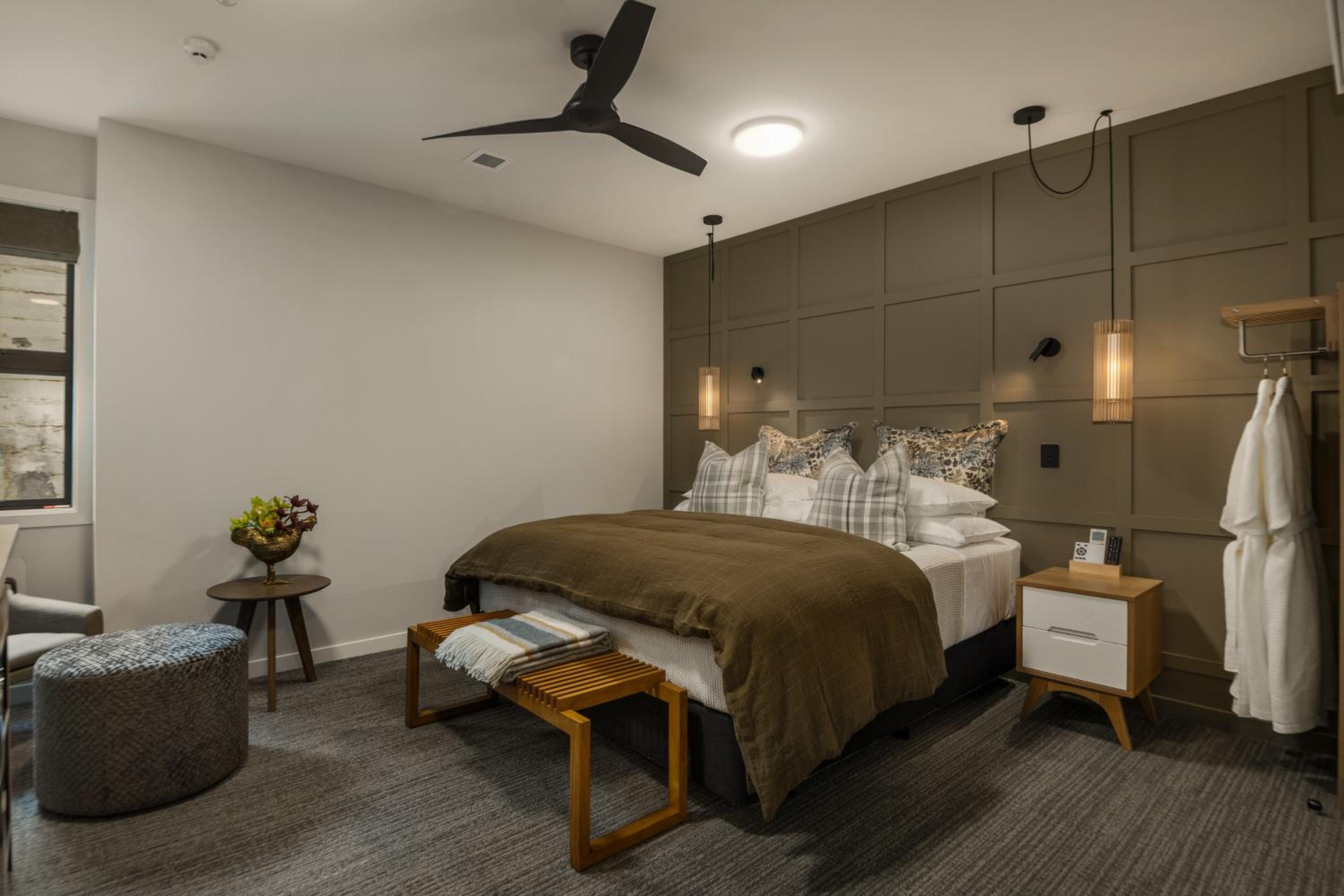 Standard King Room