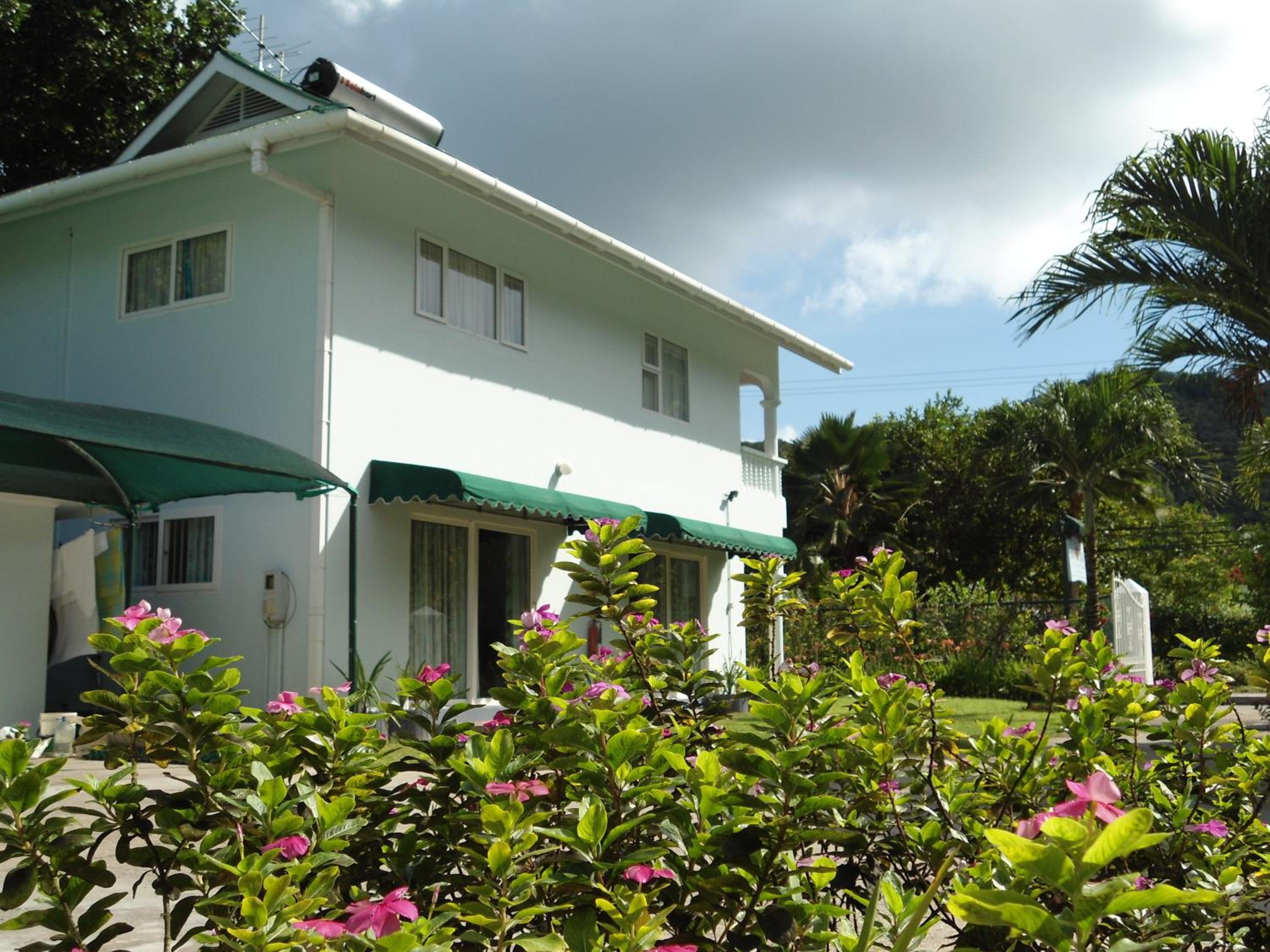 One-Bedroom Apartment- Cherubim