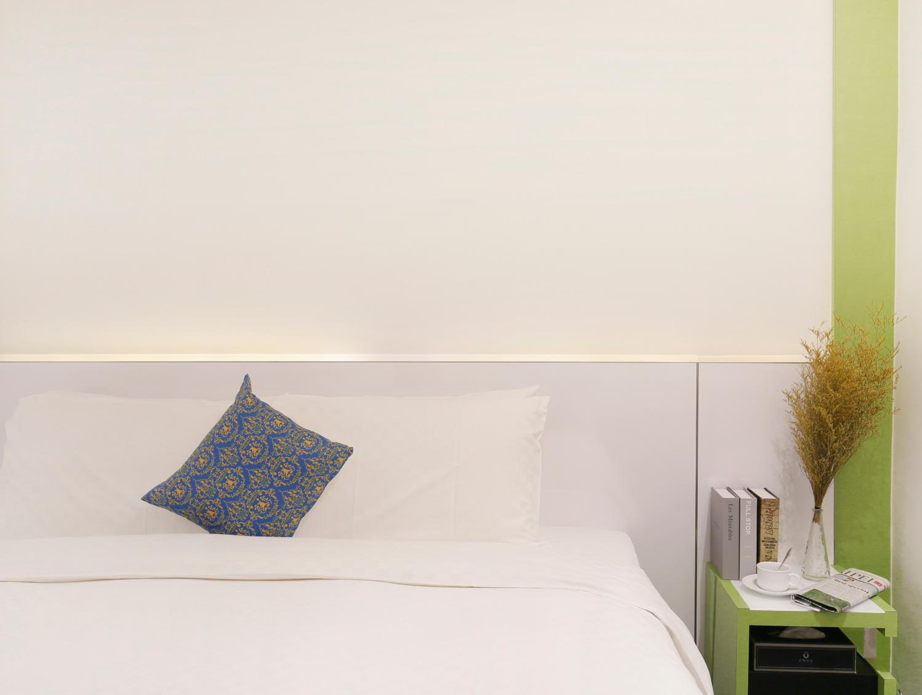Superior Queen Room - No Breakfast