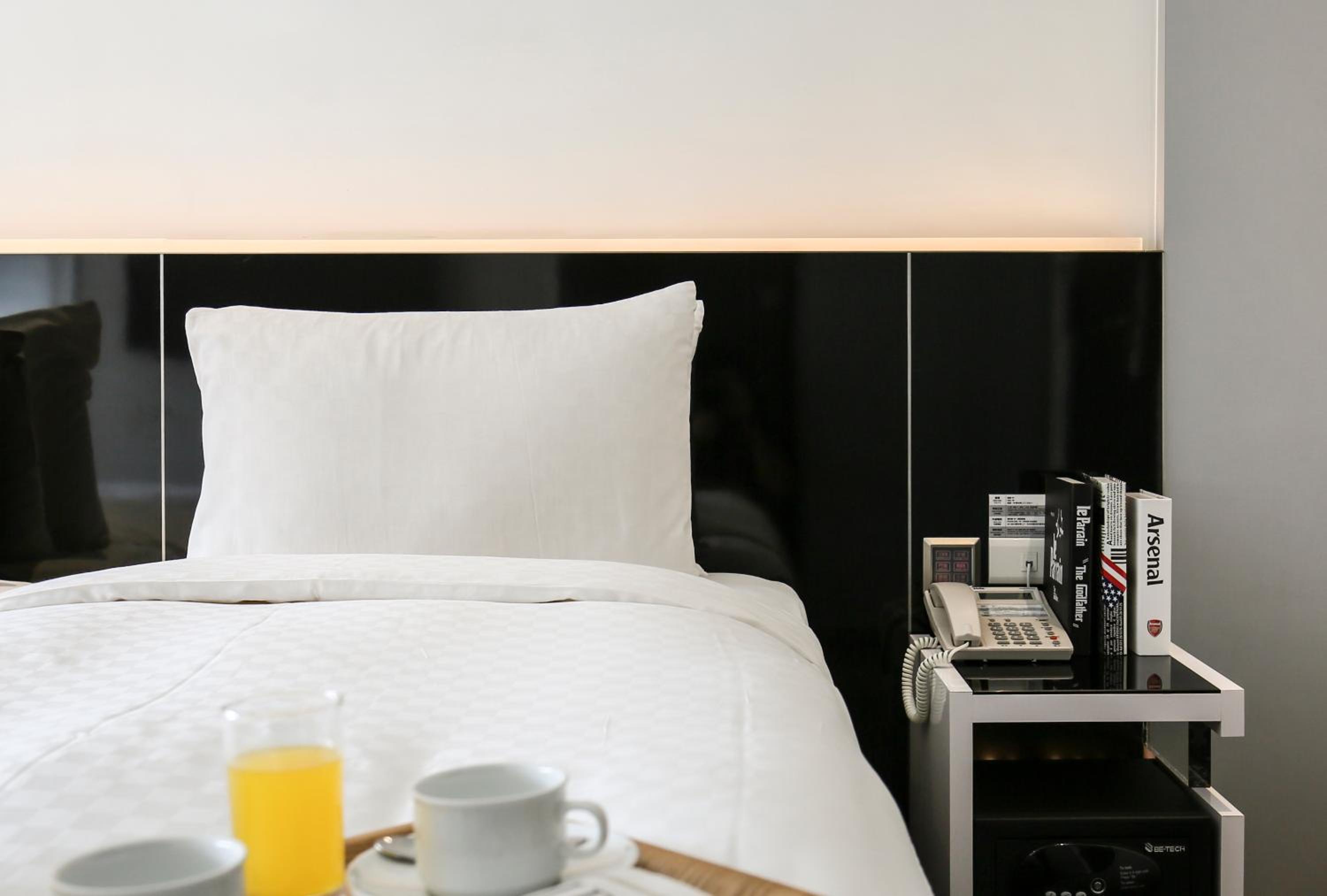 Deluxe Triple Room - No Breakfast photo 2