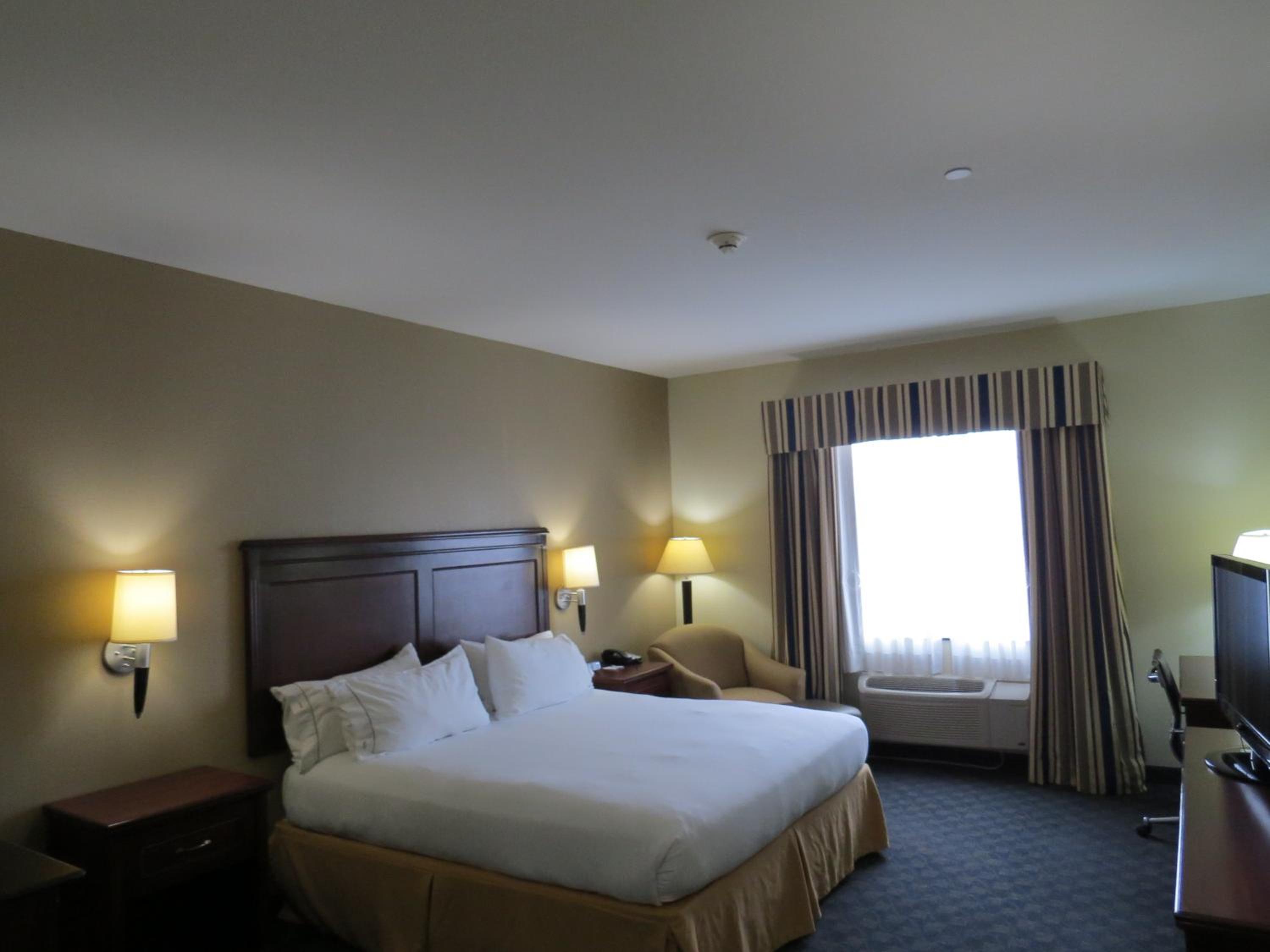 Standard King Room - Photo 1