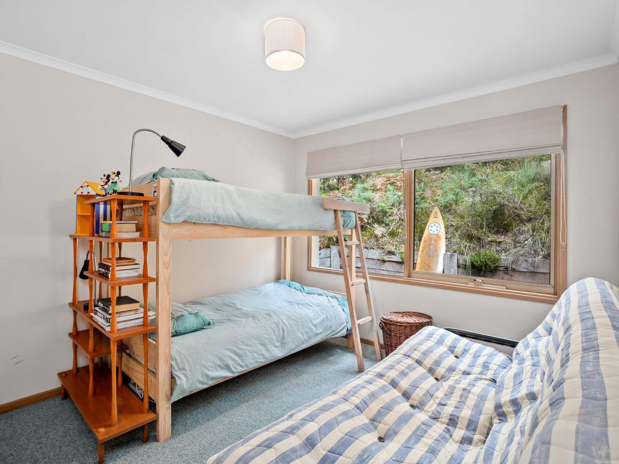 Three-Bedroom House photo 2