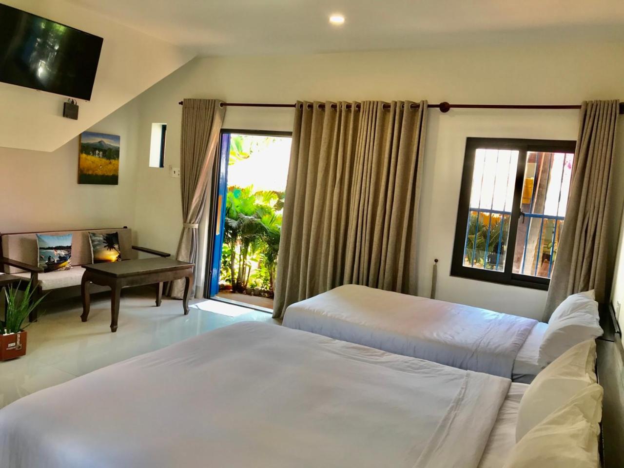 Triple Room with Patio - Ground Floor photo 1