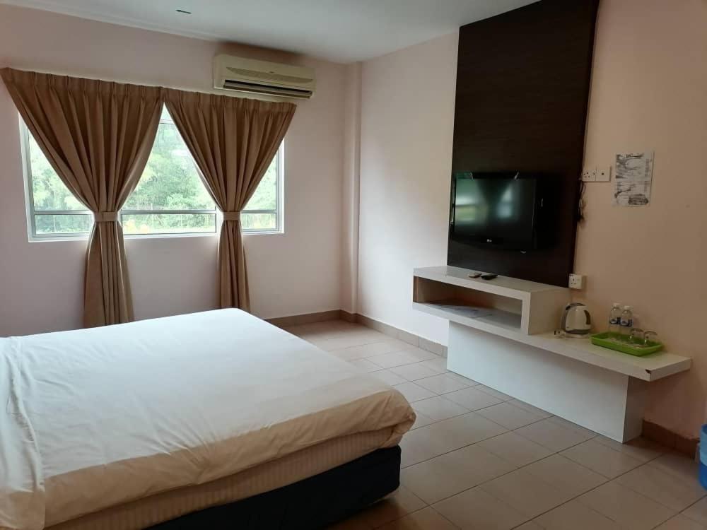 Deluxe King Room - Photo 4