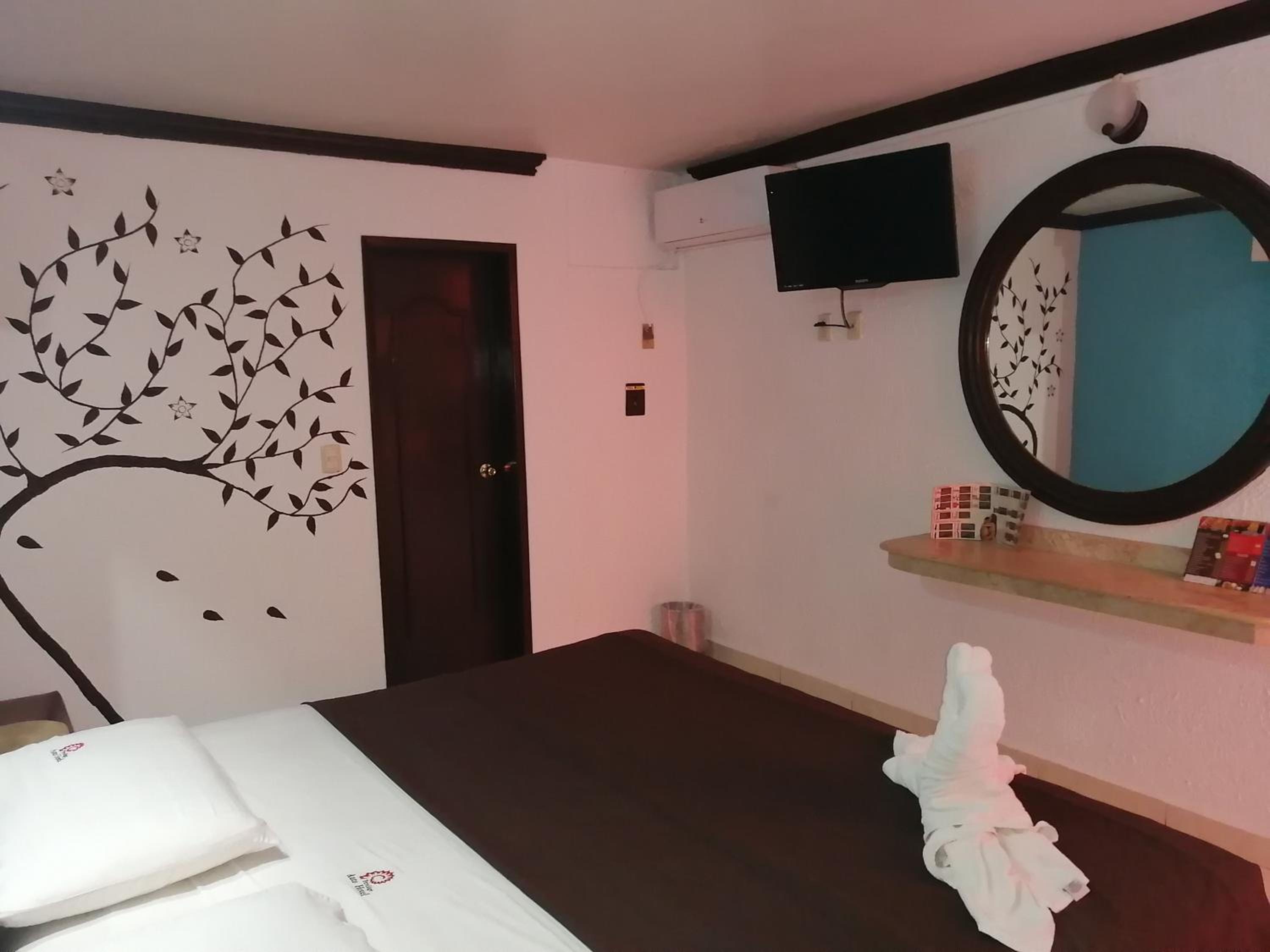 Deluxe King Room photo 1