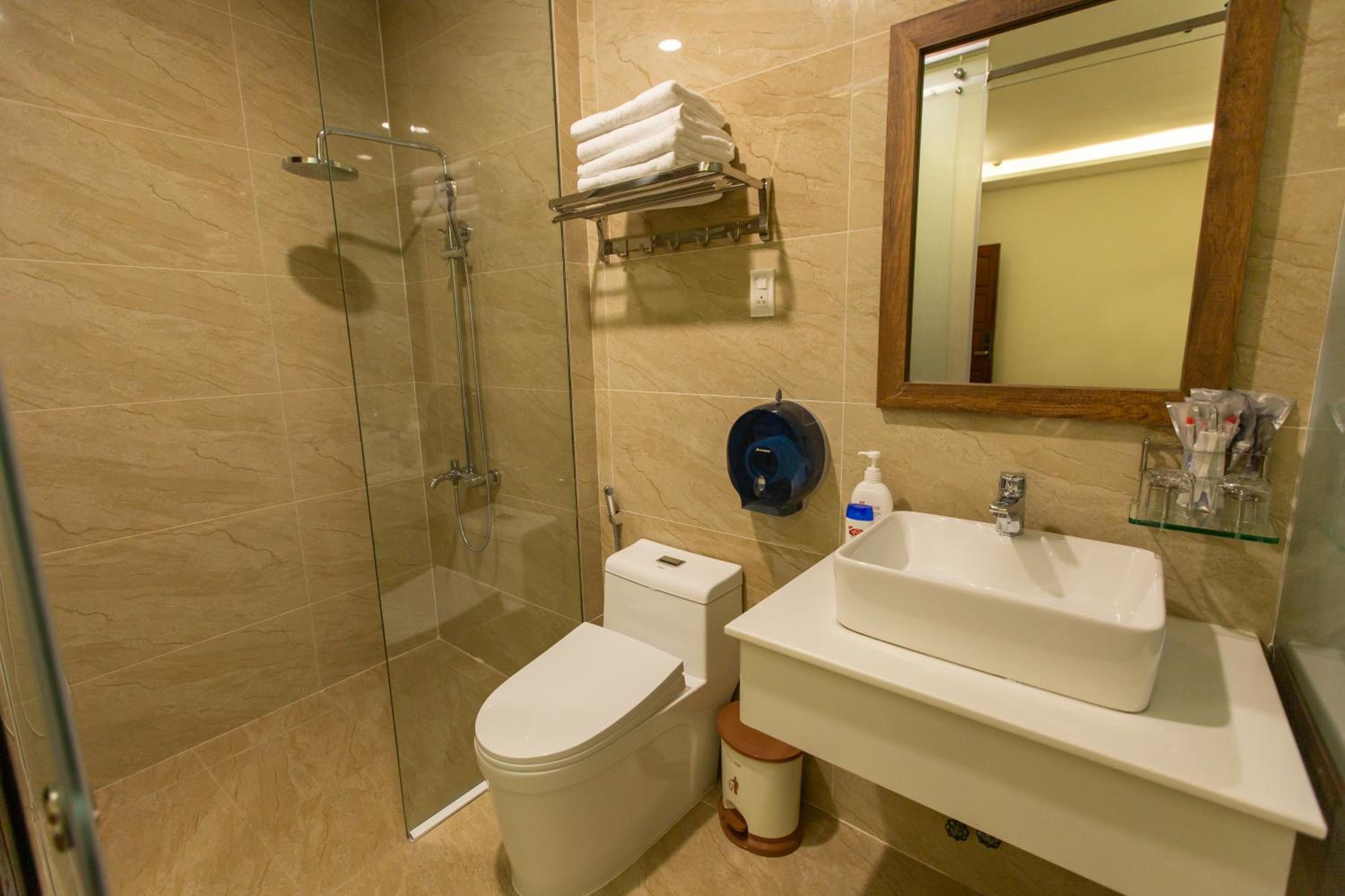 Standard Double Room - Photo 6