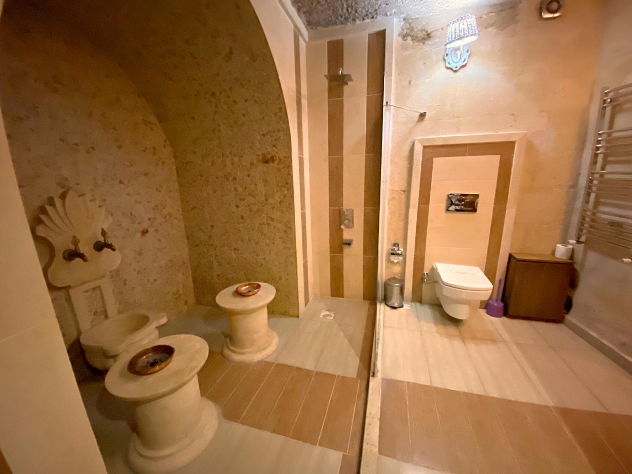 Junior Cave Suite photo 3