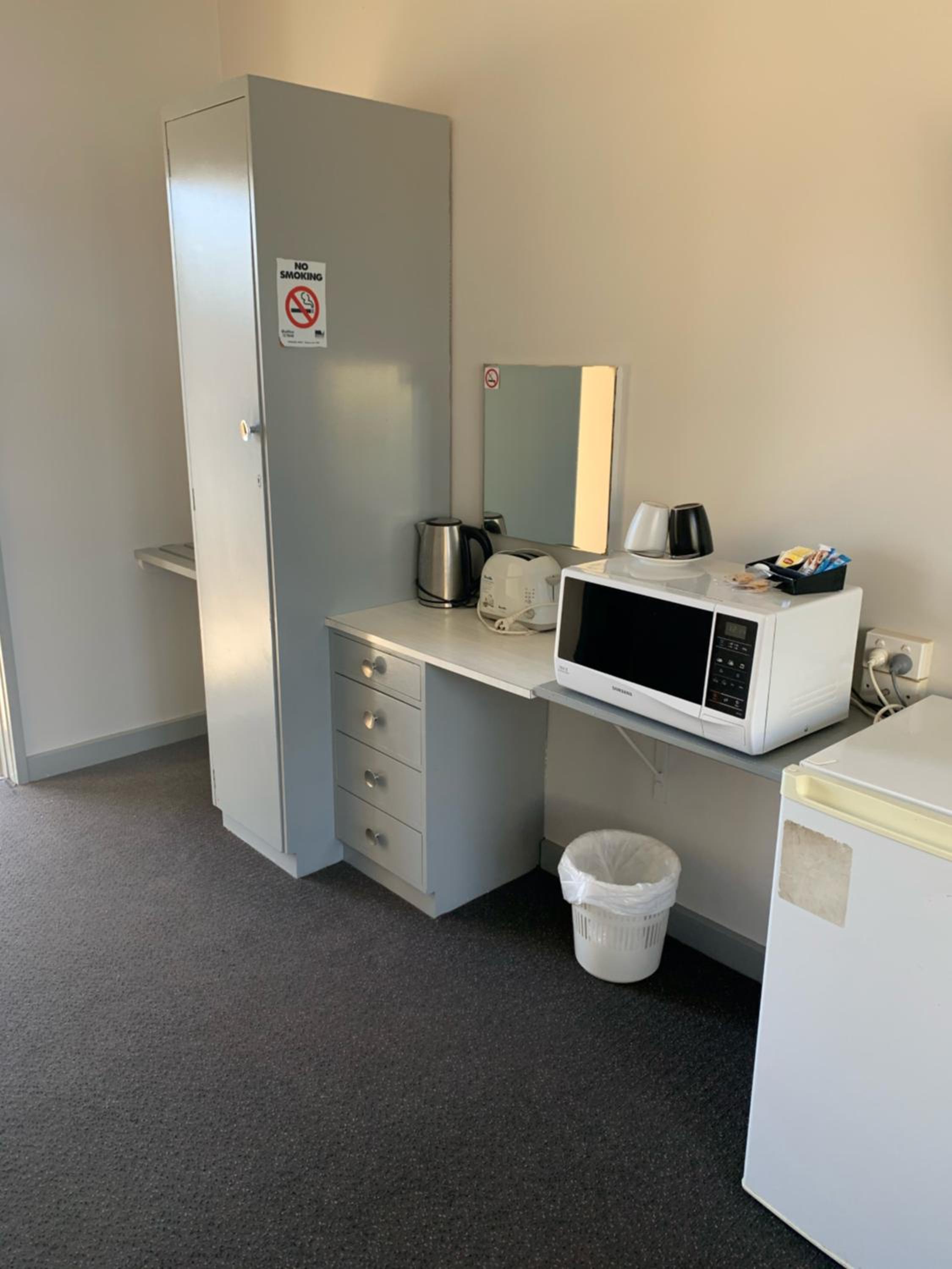Twin Room with Private Bathroom photo 1