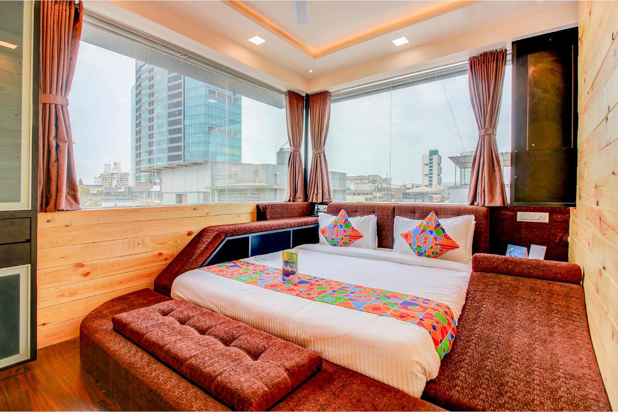 Family Room with Terrace photo 2