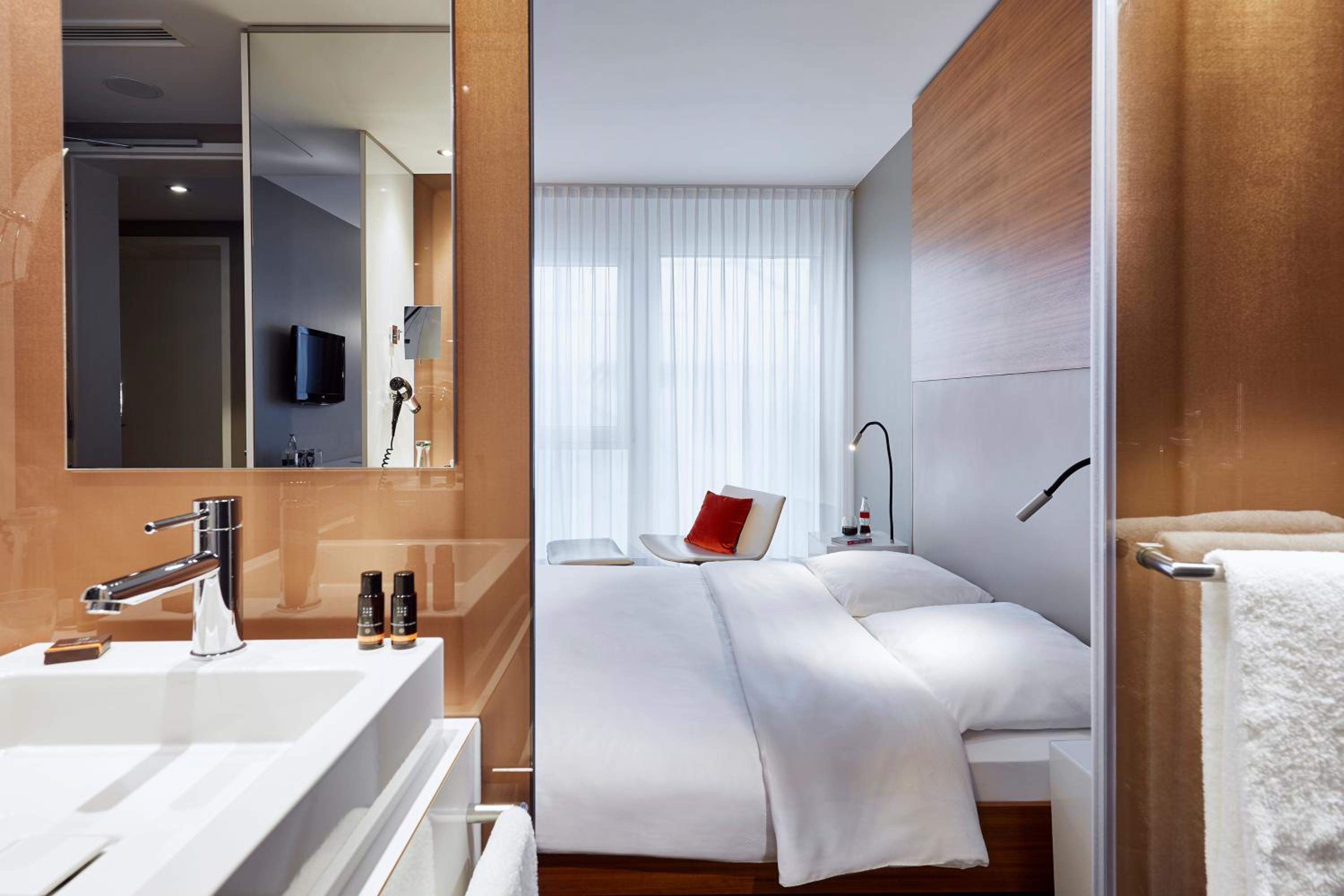 Standard Double Room - Photo 6