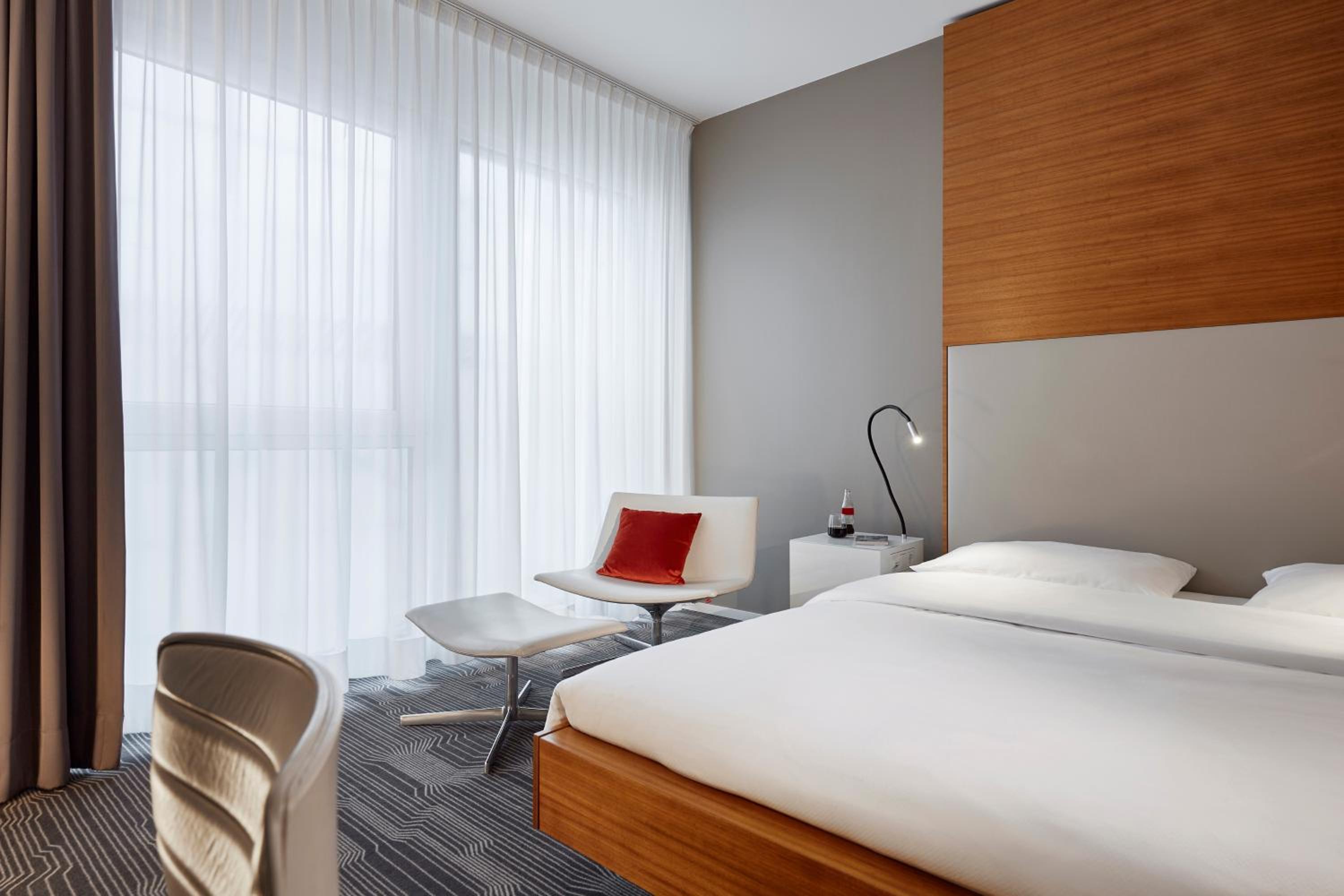 Standard Double Room - Photo 5